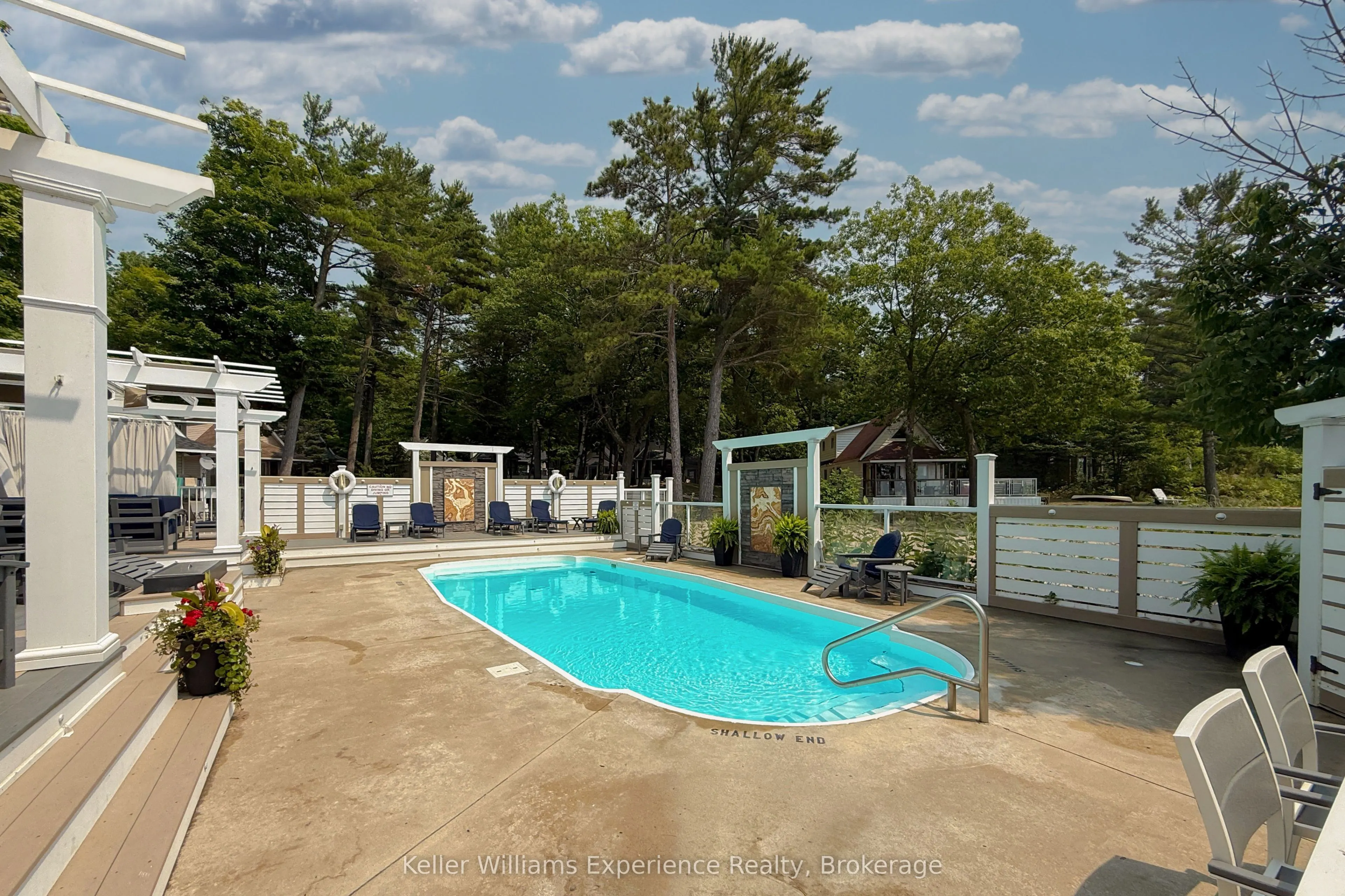 739 Concession 15 Road W
