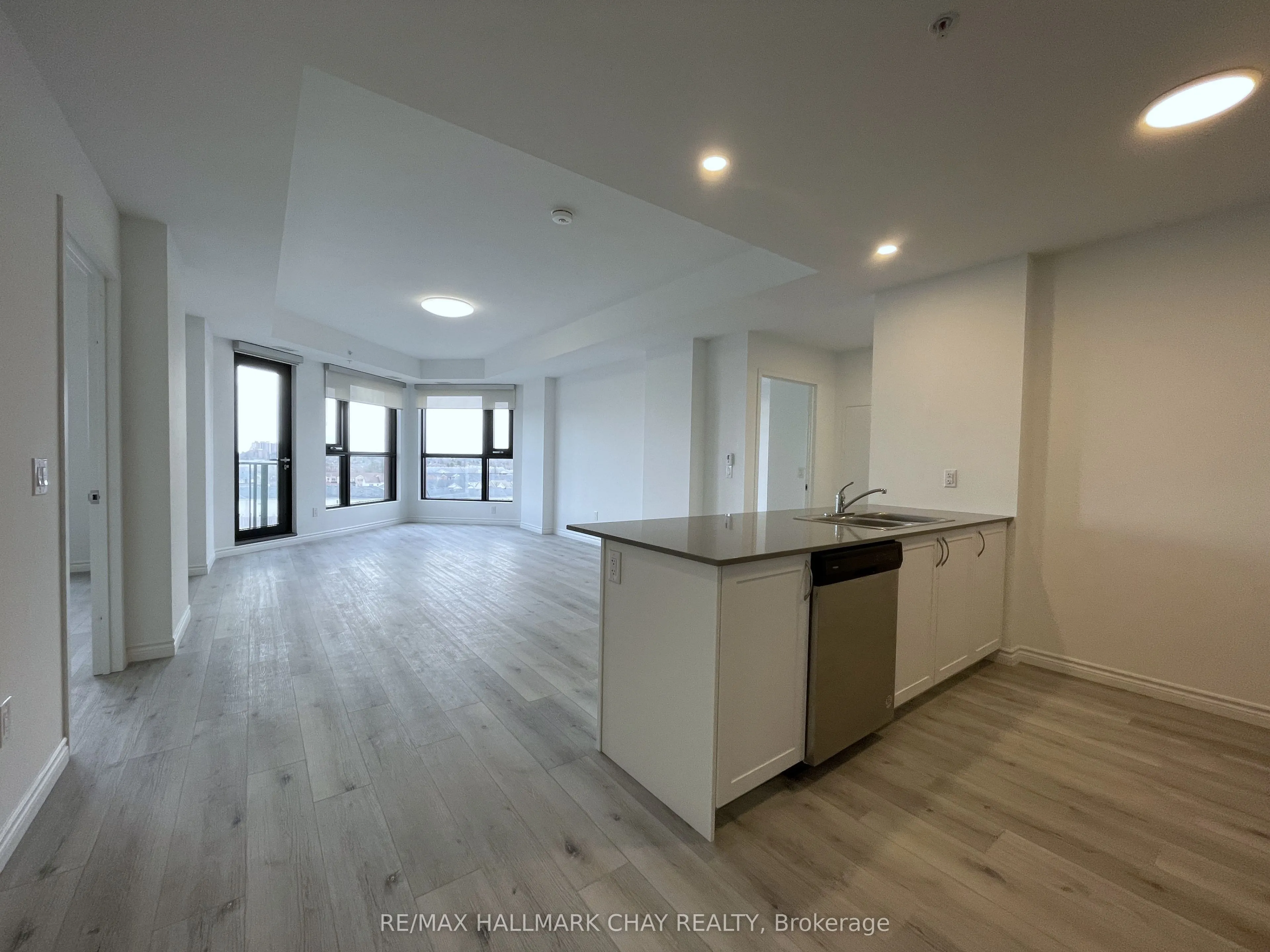30 Hanmer Street W, #810