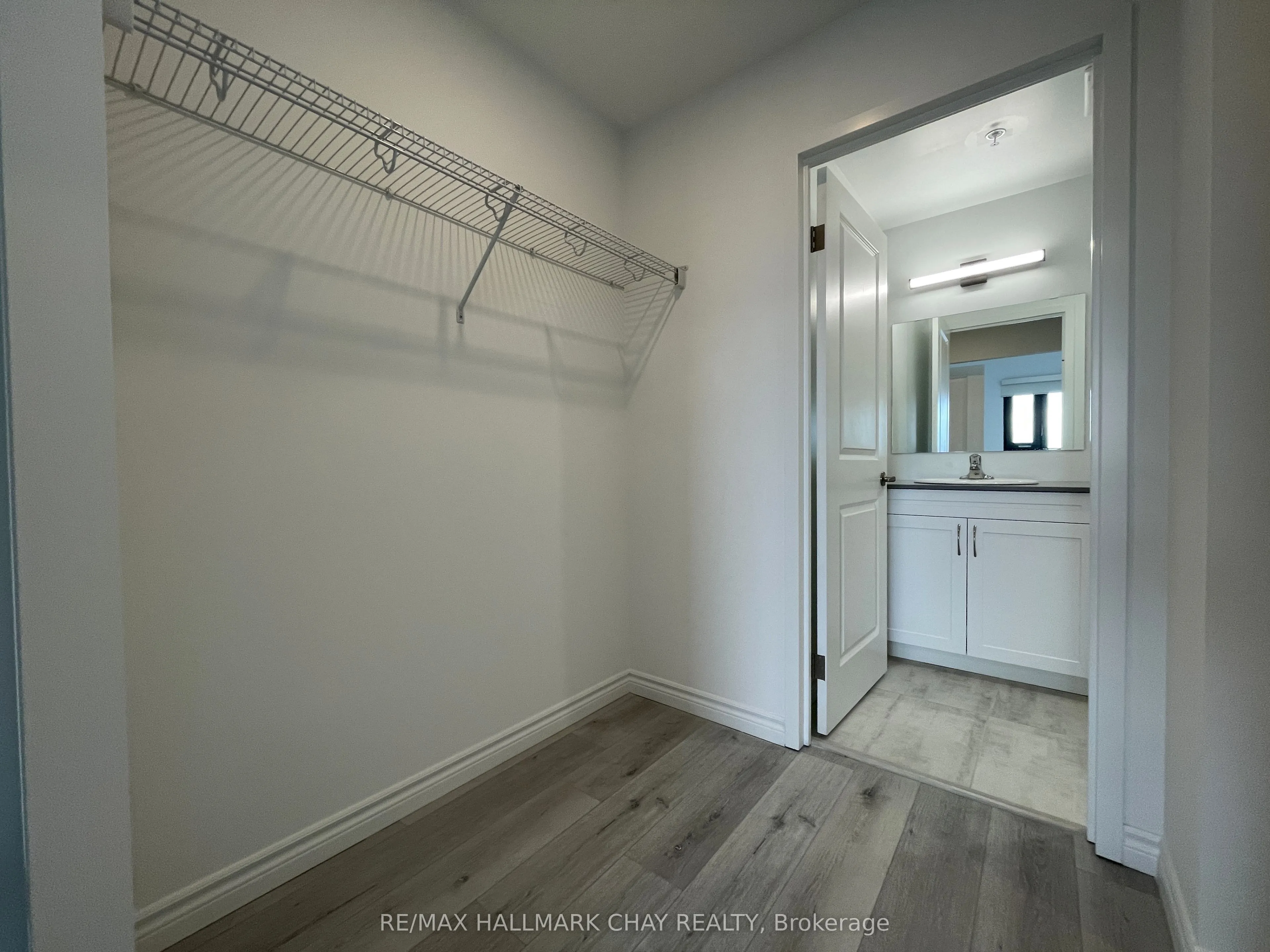 30 Hanmer Street W, #810