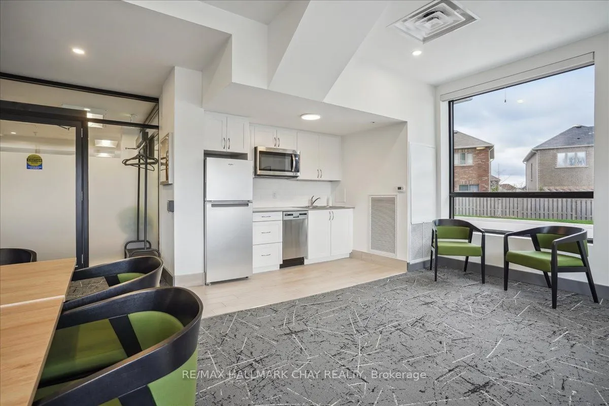 30 Hanmer Street W, #810
