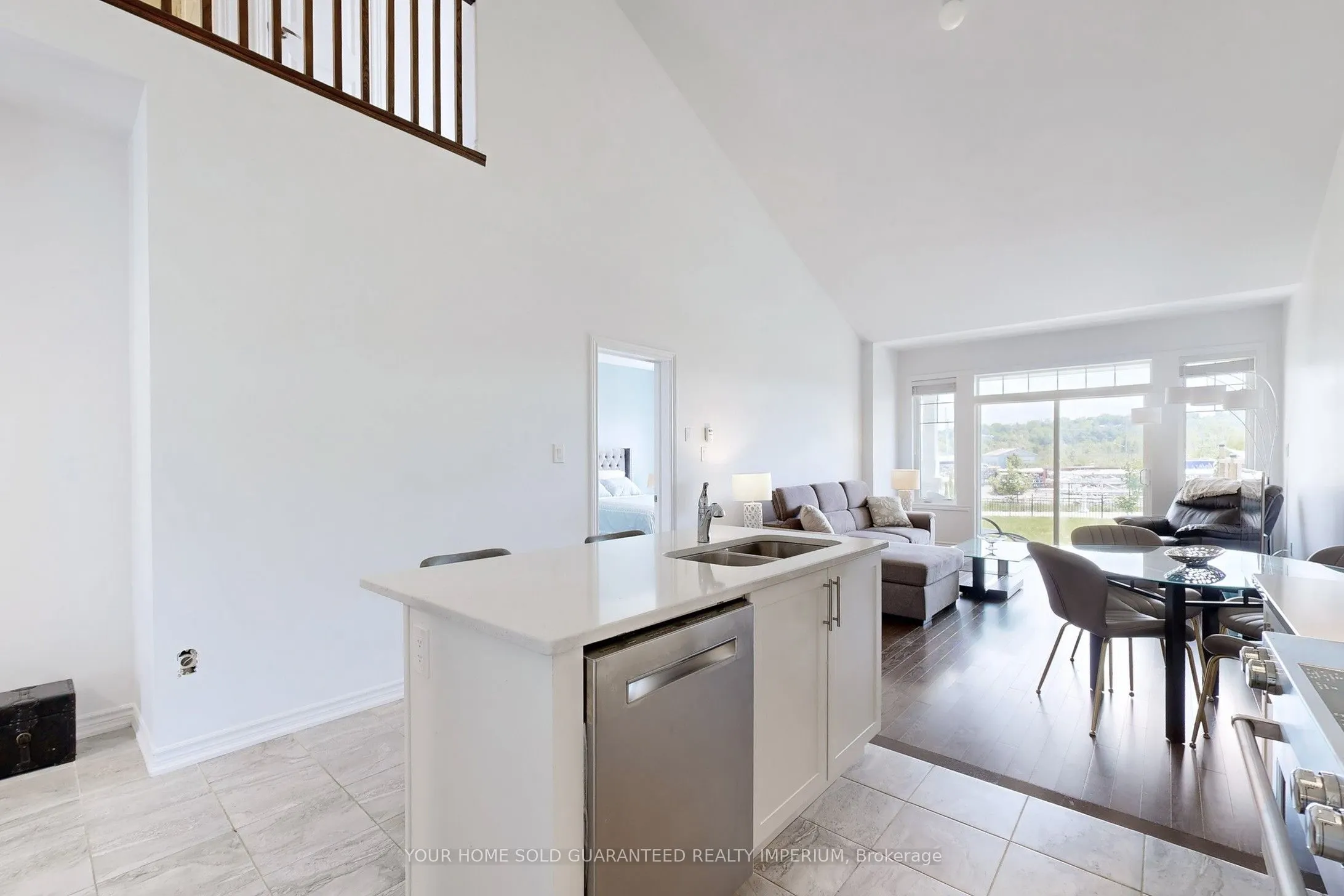 635 Bayport Boulevard