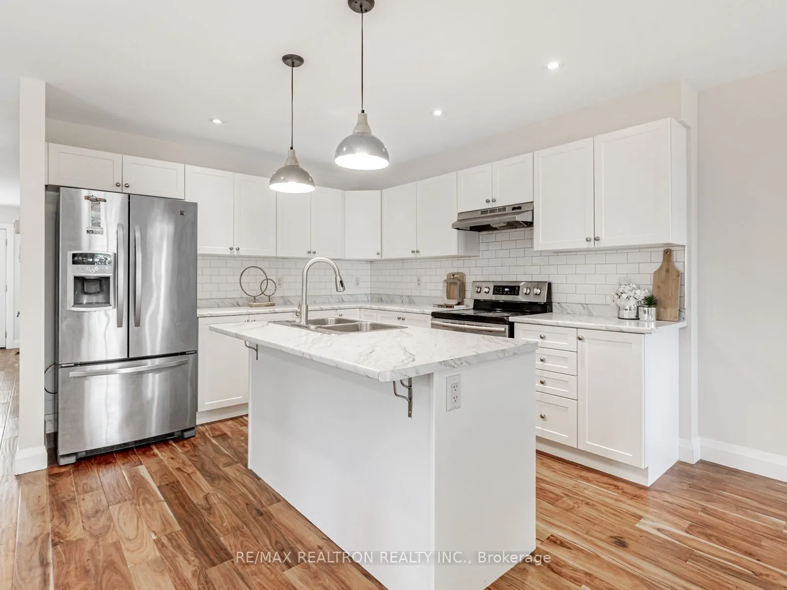 14b Ferris Lane