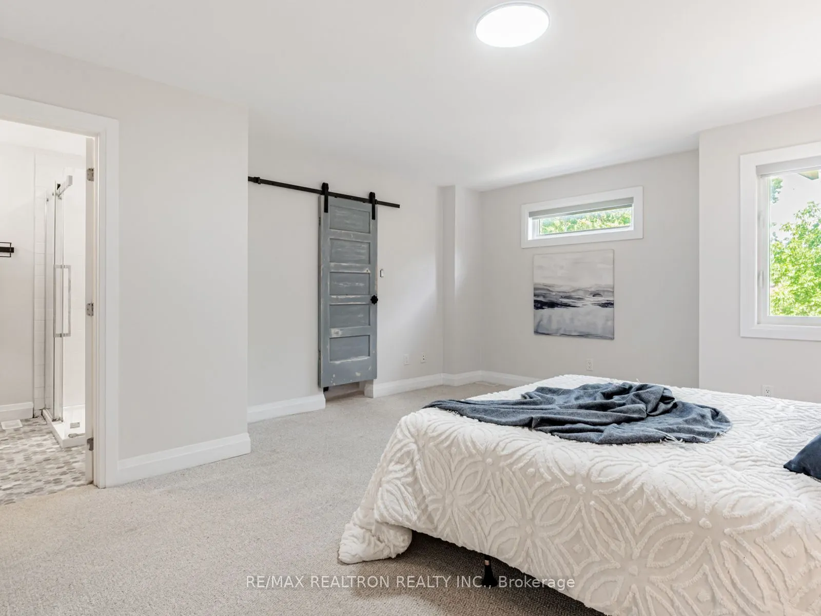 14b Ferris Lane