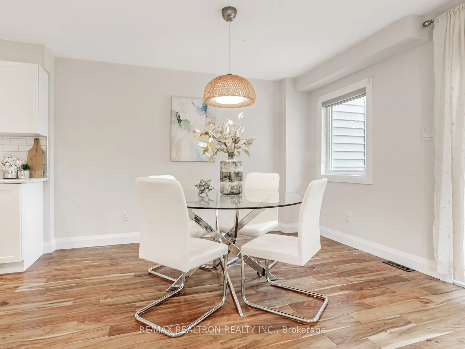 14b Ferris Lane