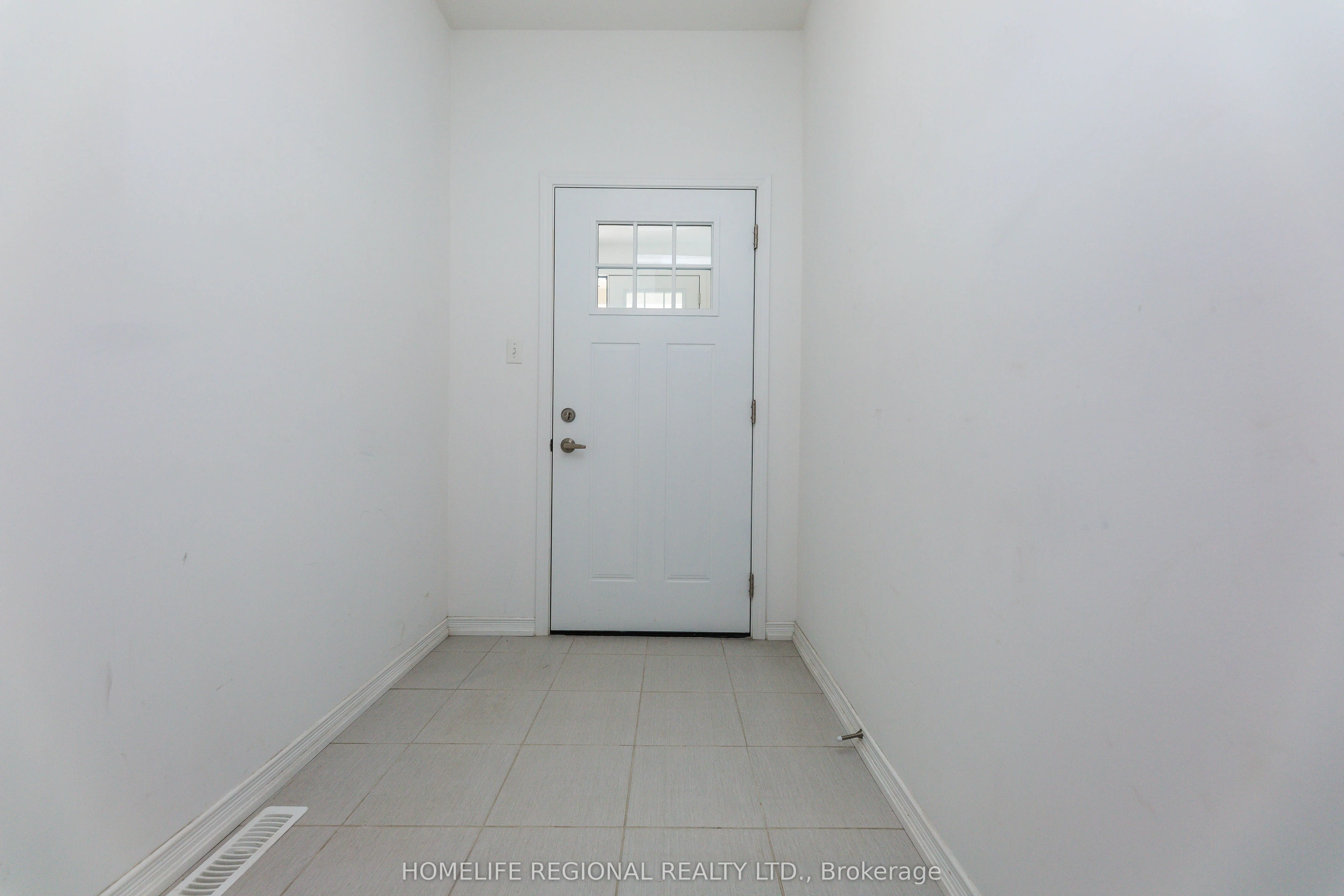 80 Prince George Crescent, #lower level