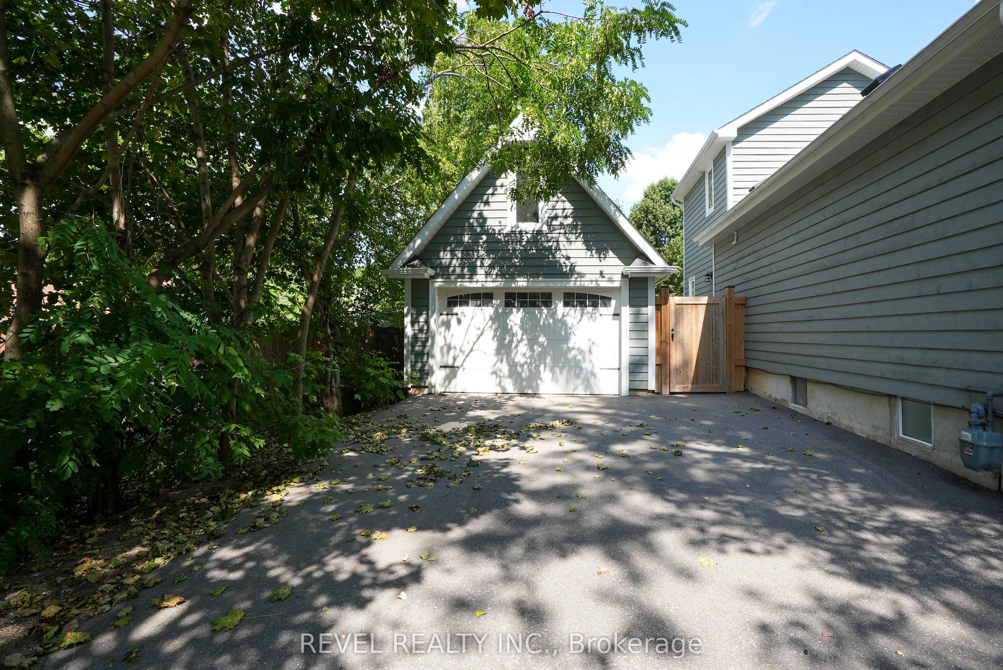 125 Dundonald Street