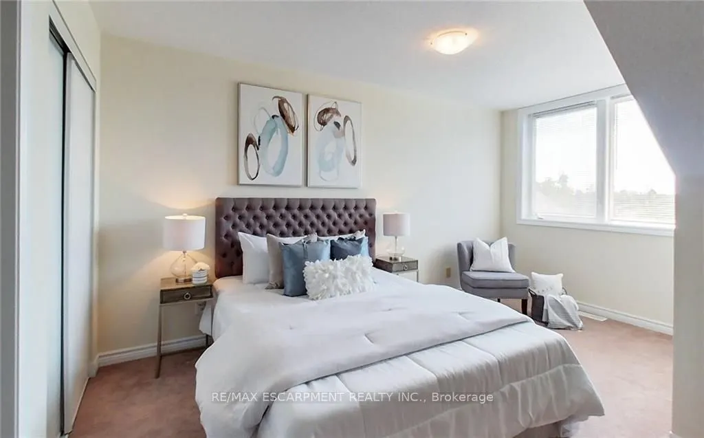 8 Brandy Lane, #302