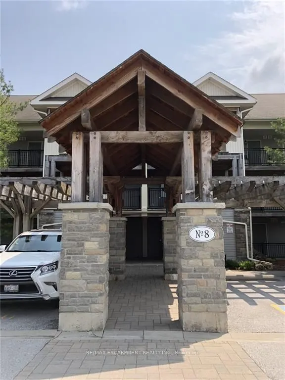 8 Brandy Lane, #302