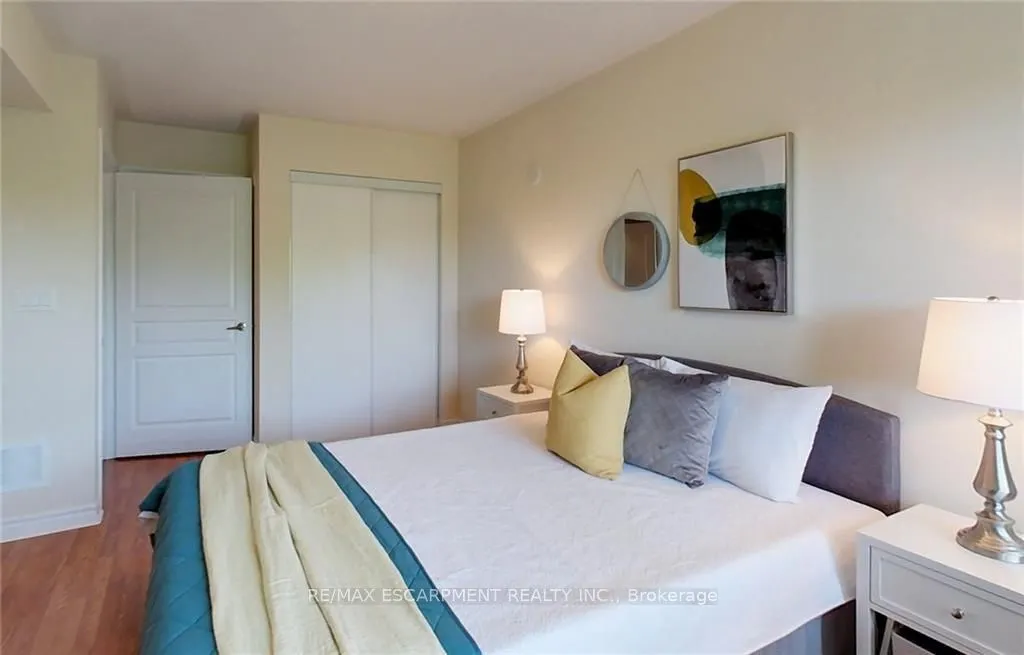 8 Brandy Lane, #302