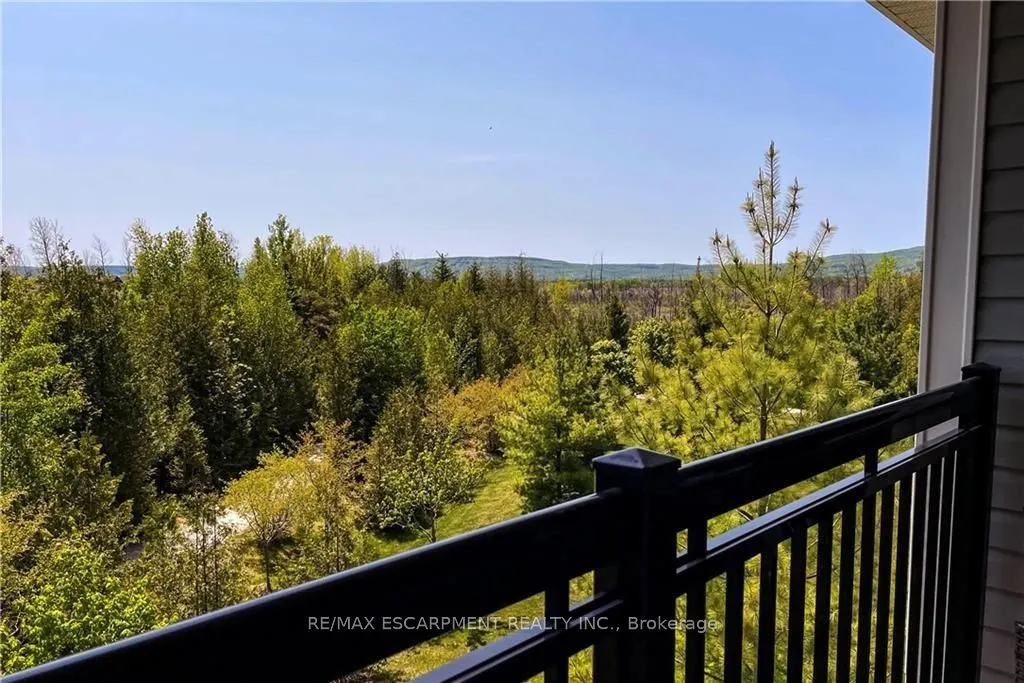 8 Brandy Lane, #302