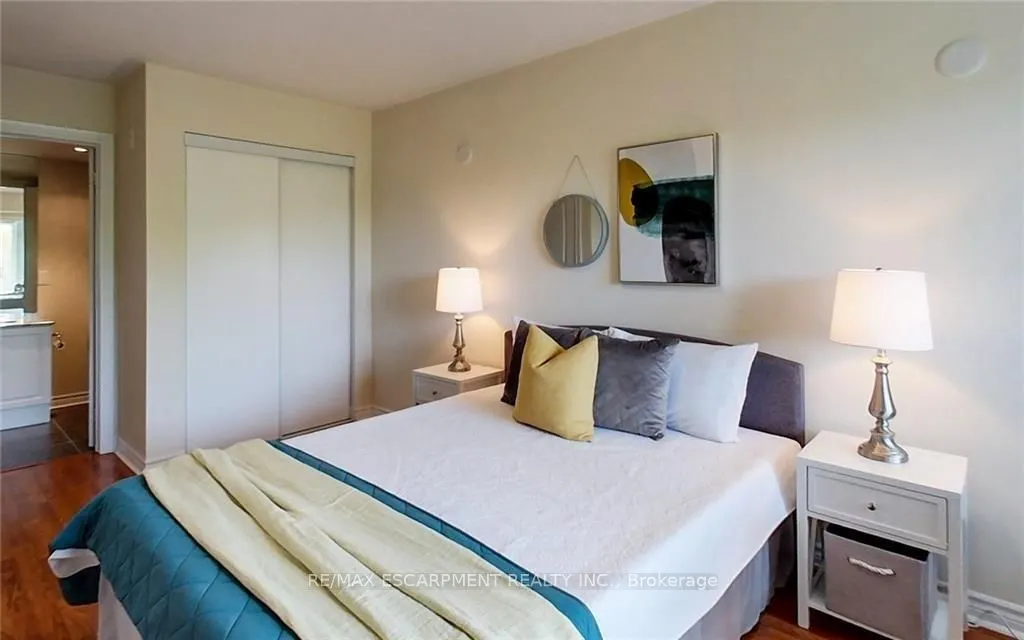 8 Brandy Lane, #302