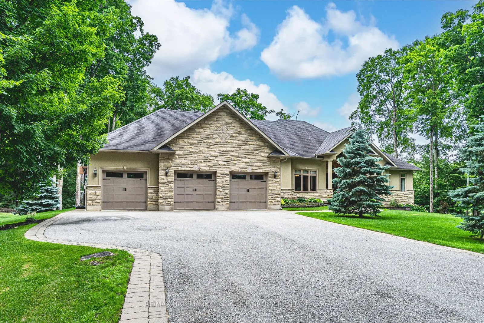 32 Gallagher Crescent