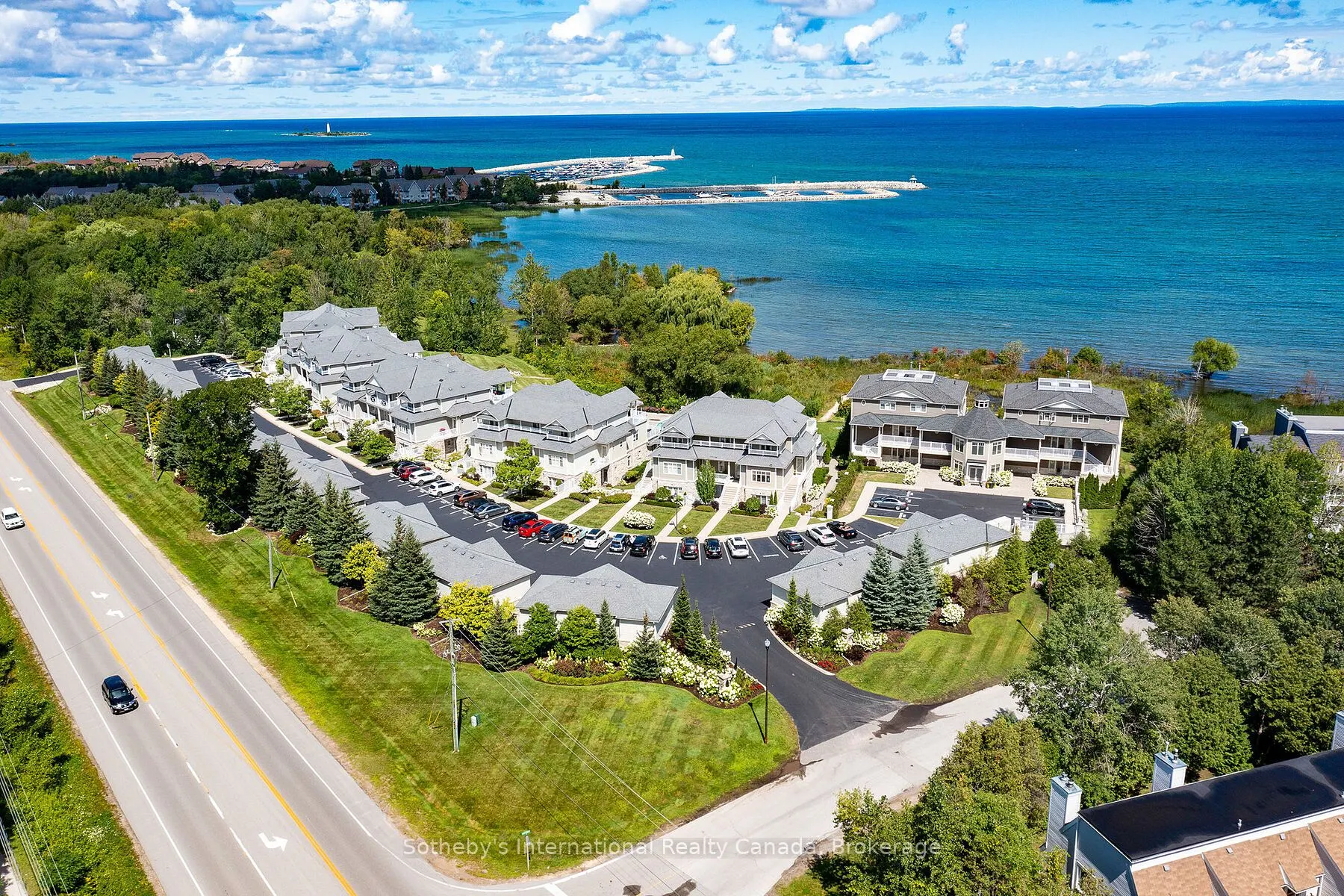 40 TROTT Boulevard, #504