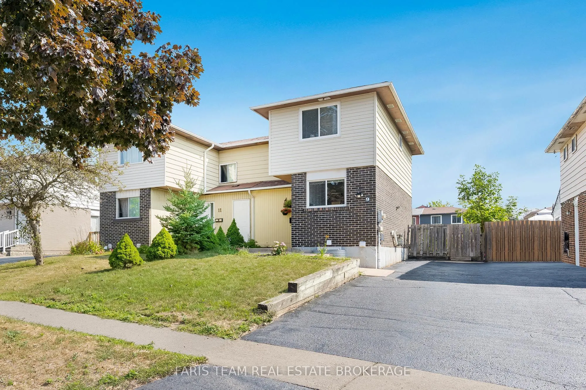 9 Christie Crescent