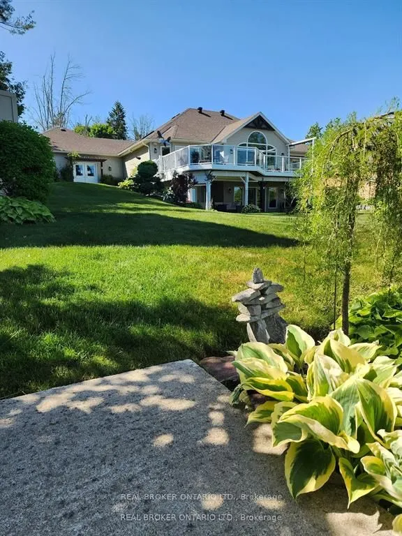91 Lakeshore Road W