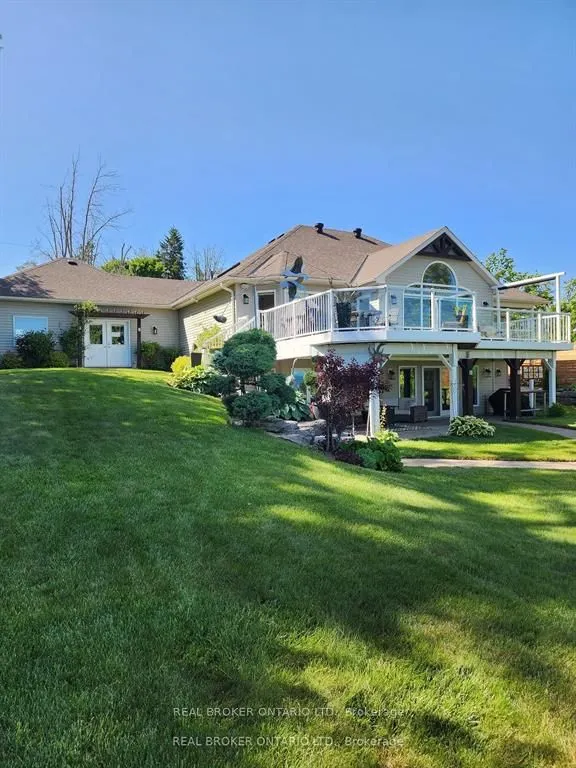 91 Lakeshore Road W