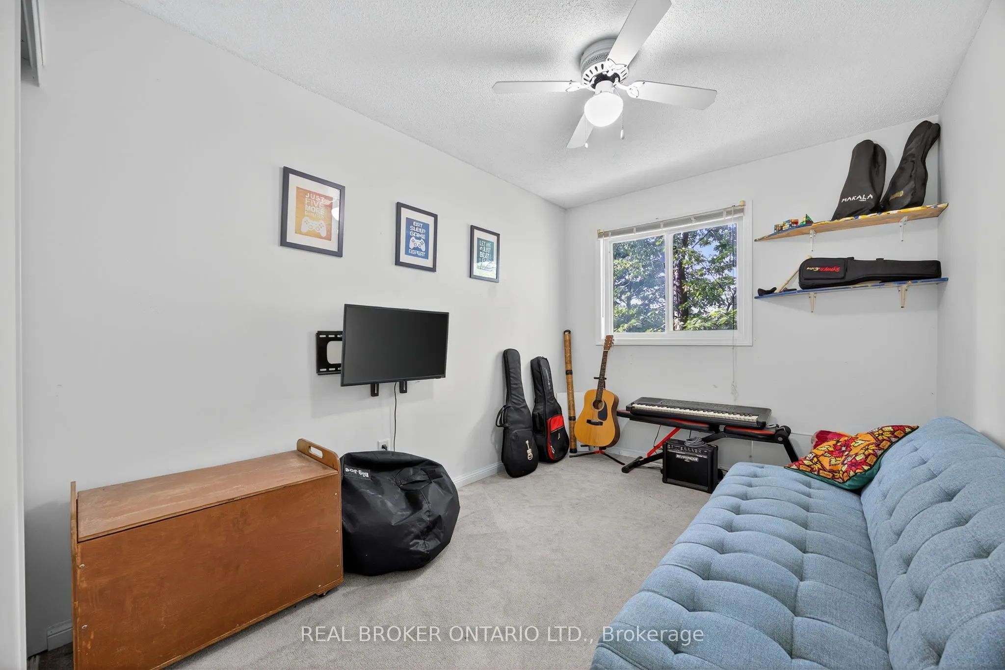 237 Ferndale Drive S, #1