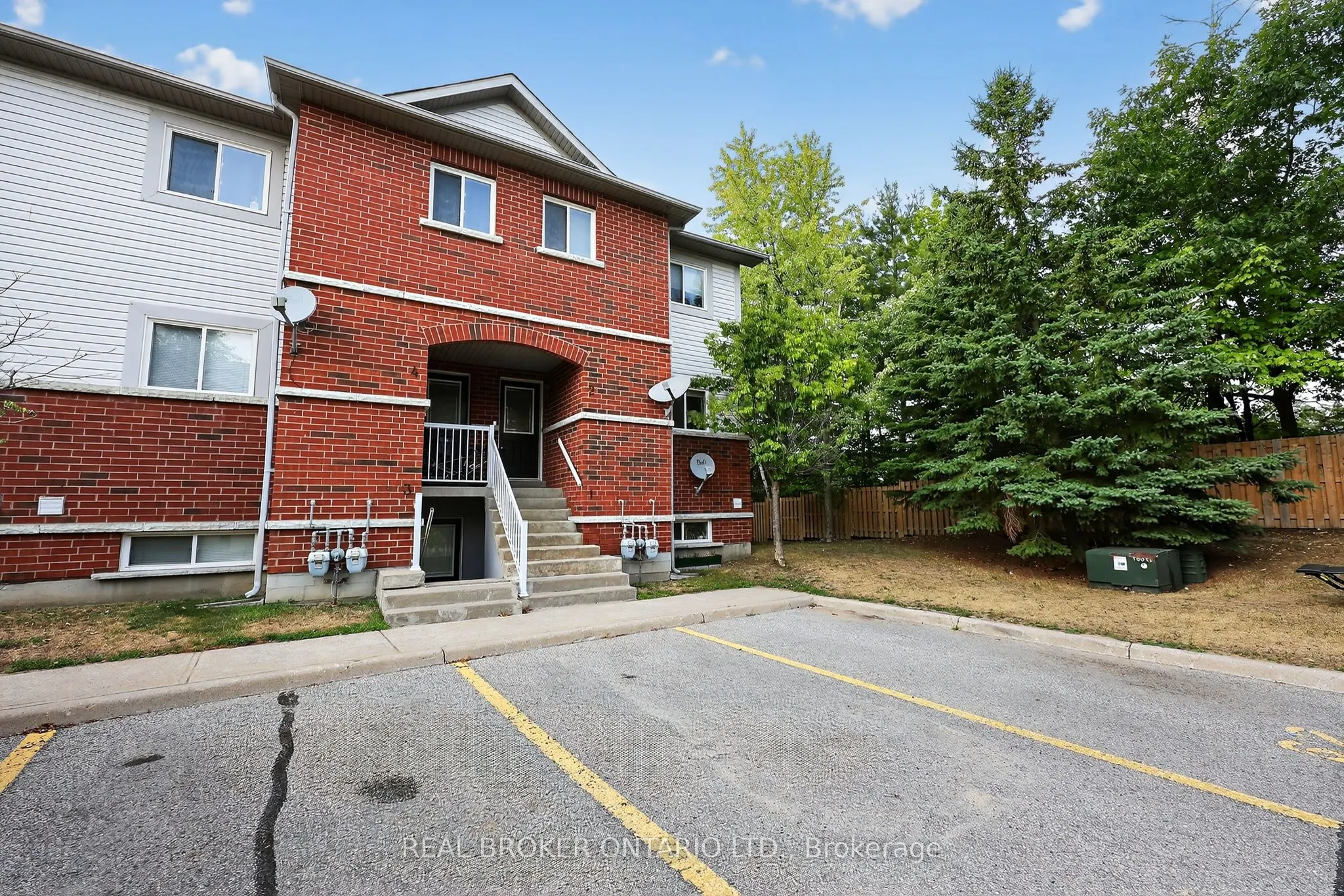 237 Ferndale Drive S, #1
