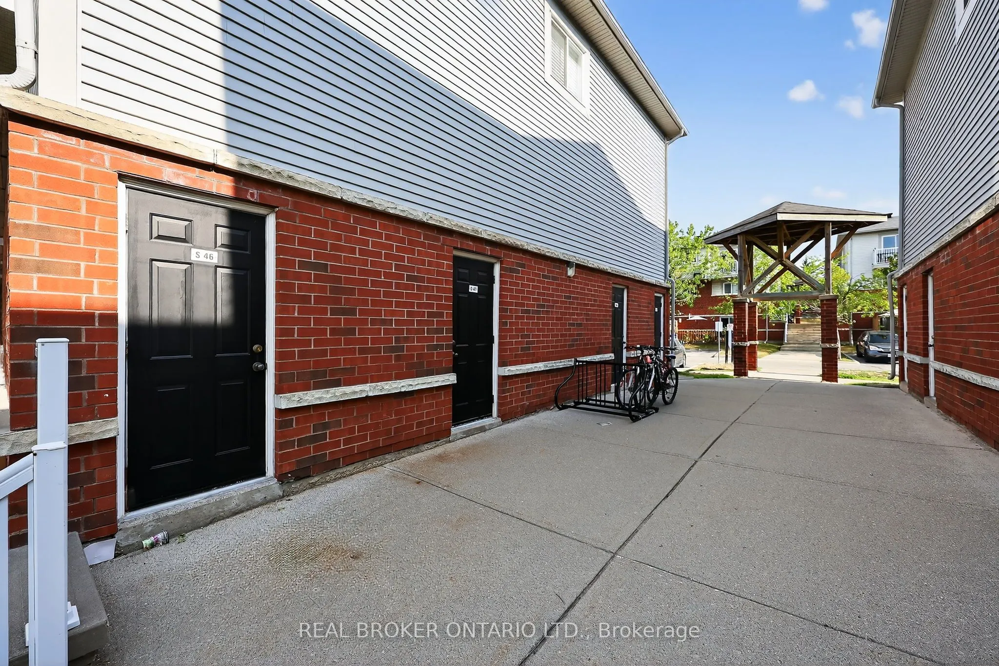 237 Ferndale Drive S, #1