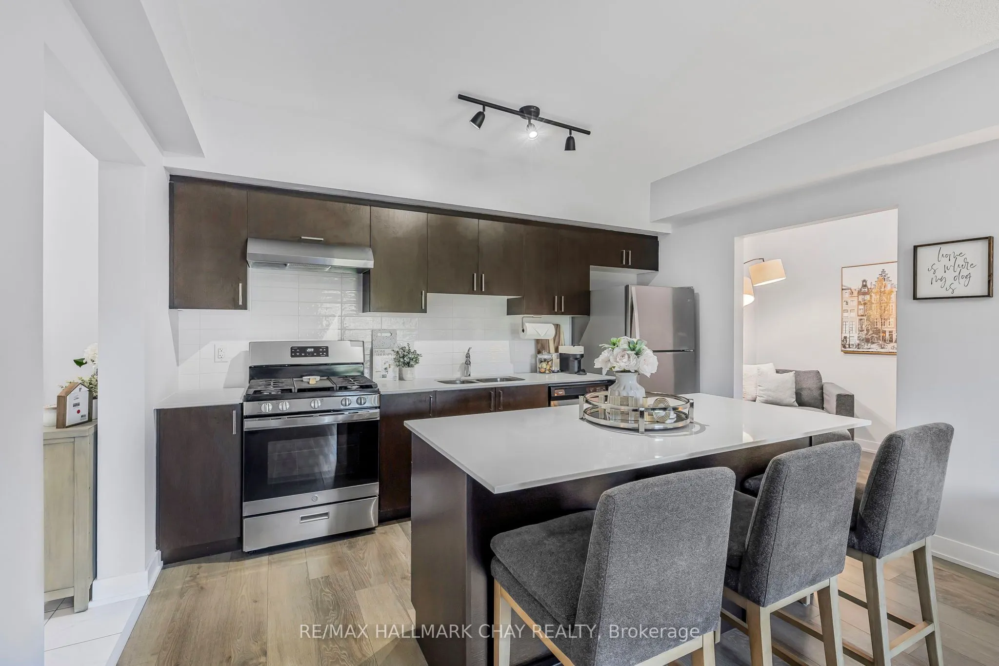 5 Chef Lane, #208