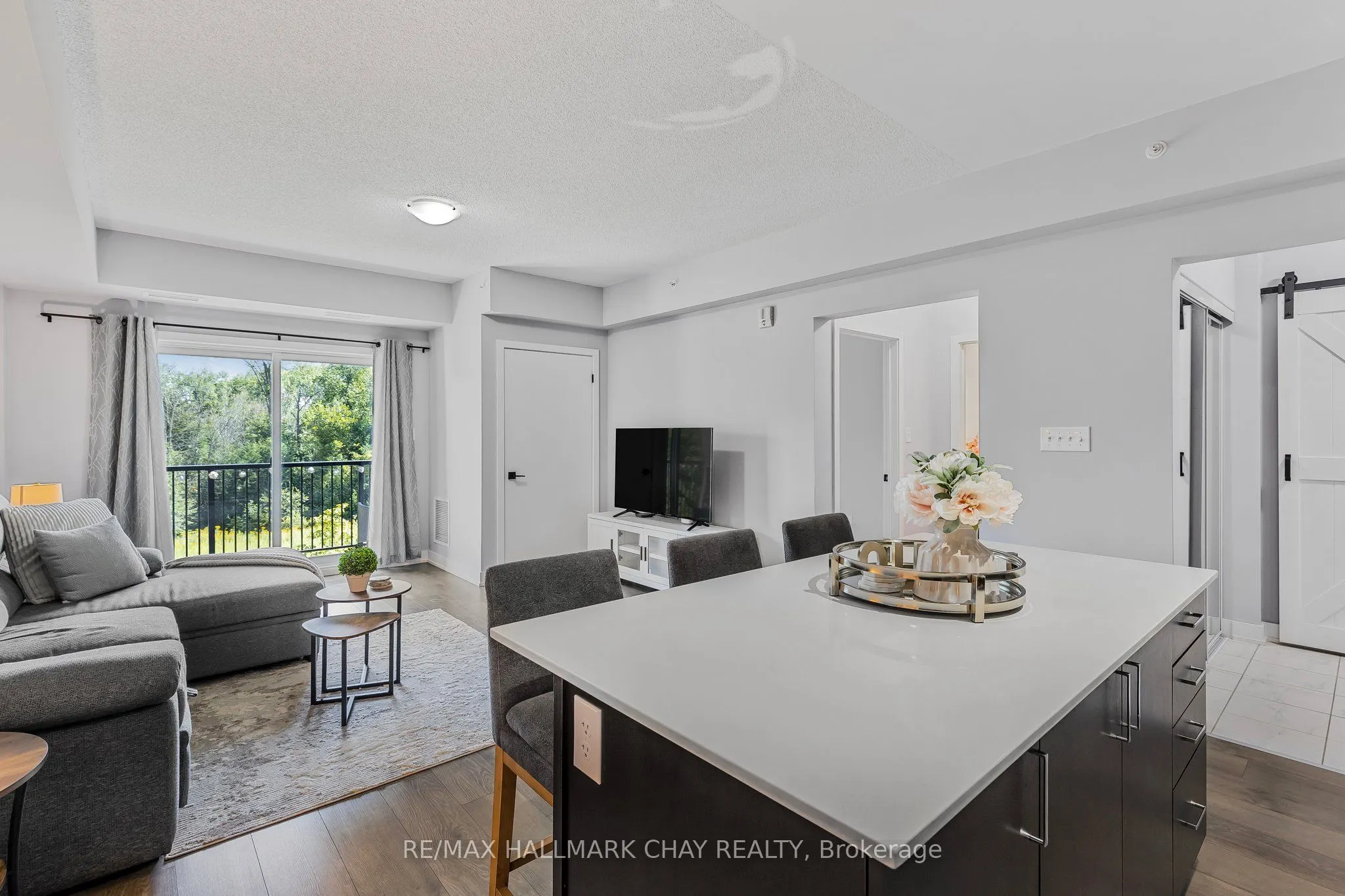5 Chef Lane, #208