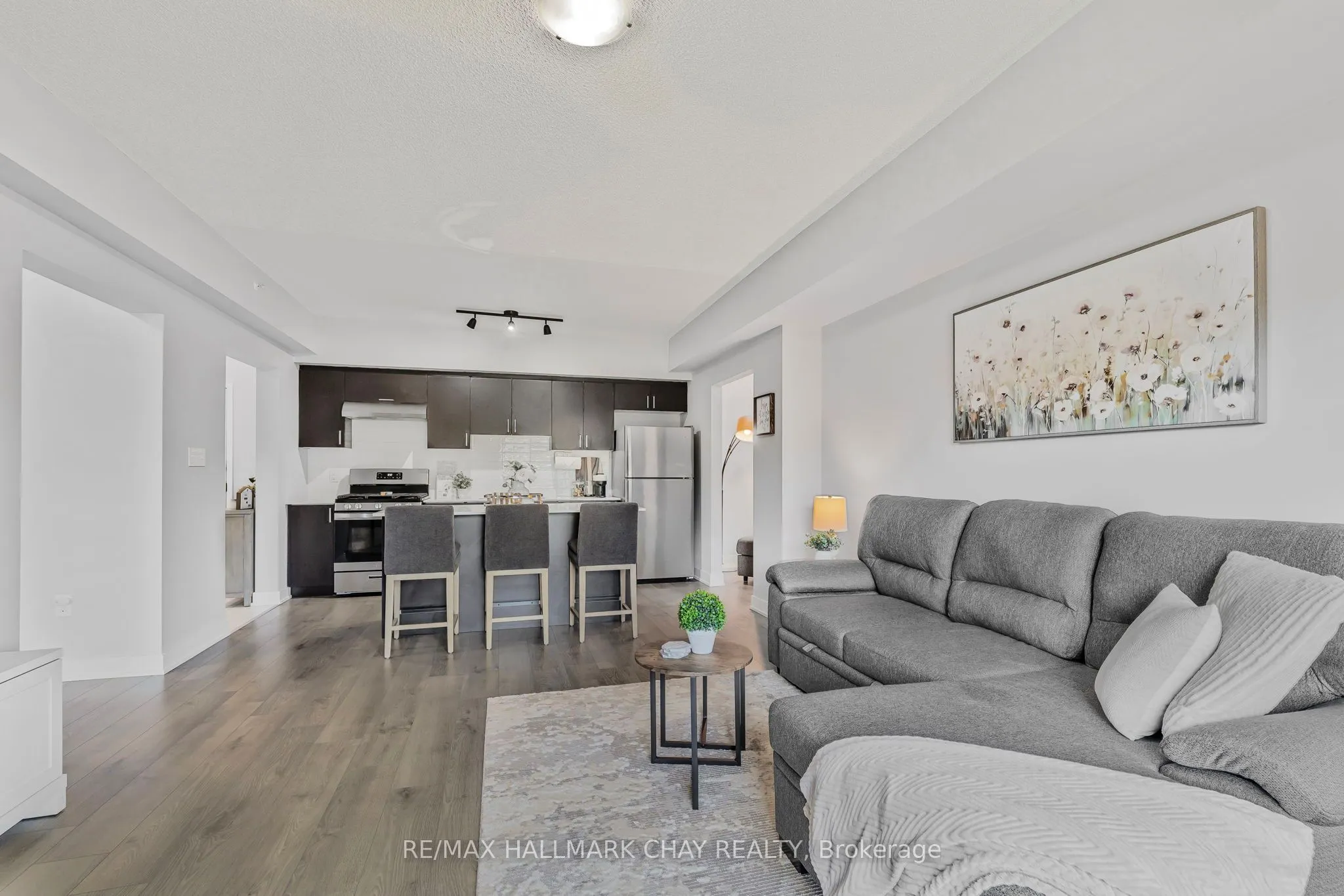 5 Chef Lane, #208