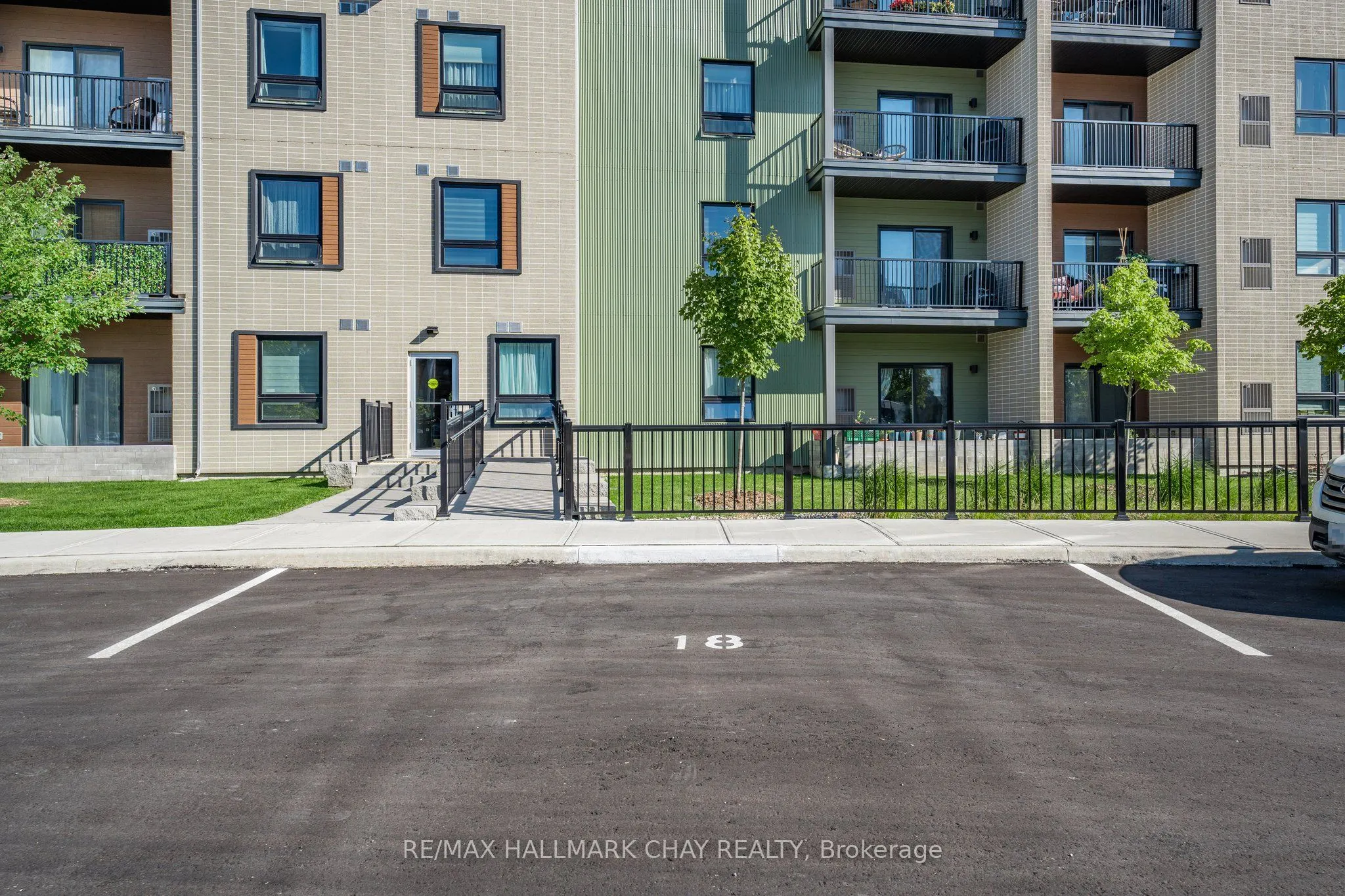 5 Chef Lane, #208