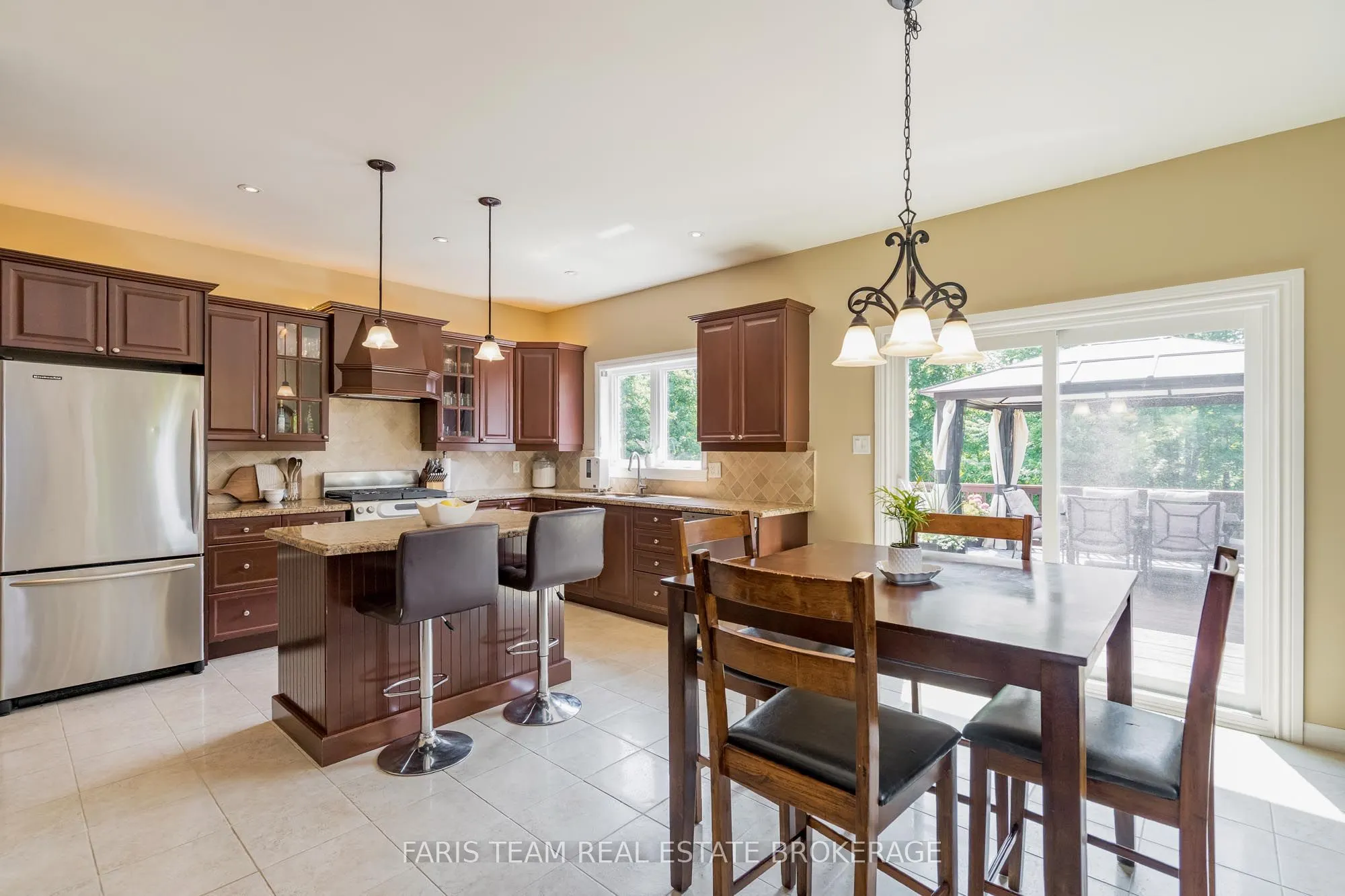64 Red Oak Crescent