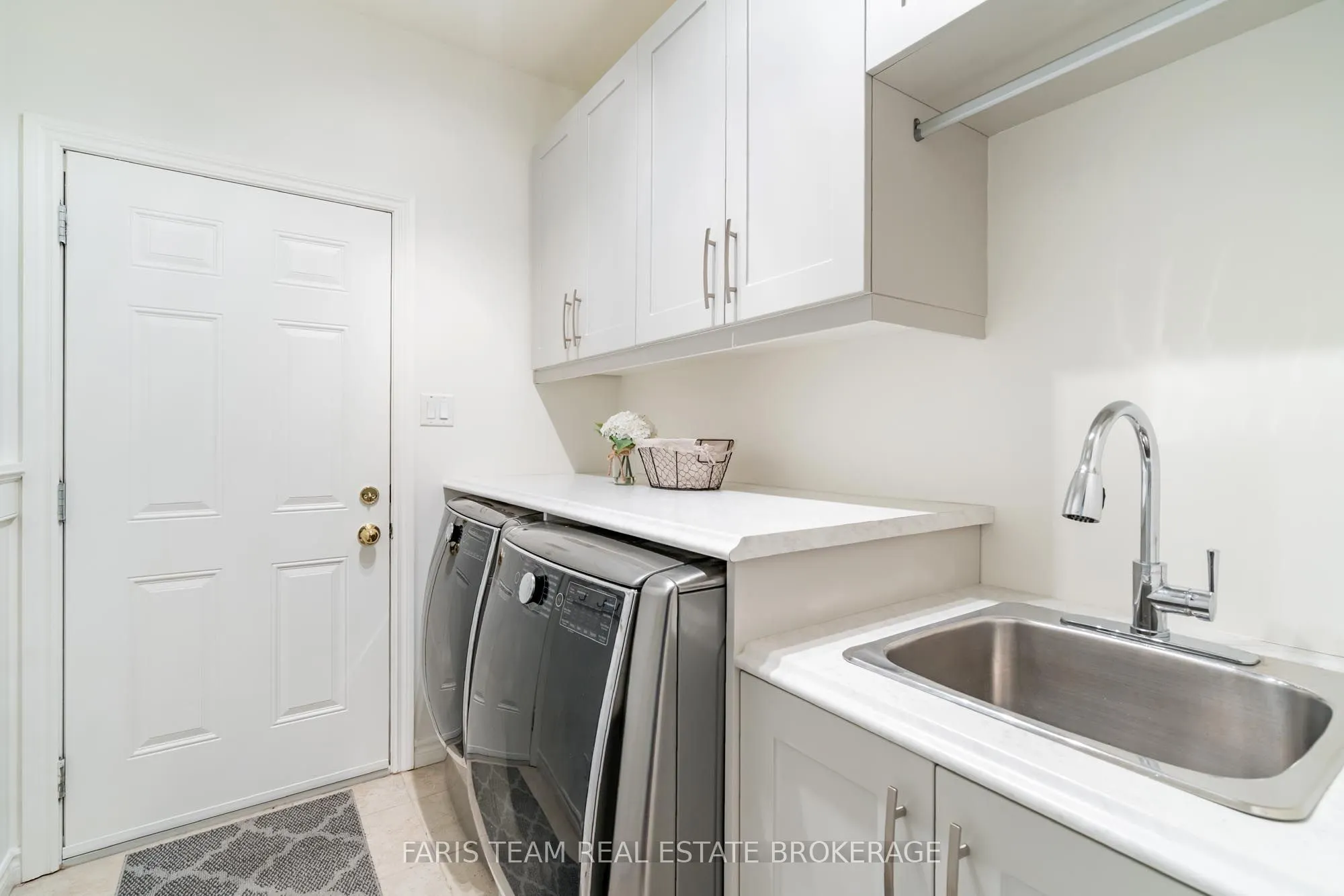 64 Red Oak Crescent