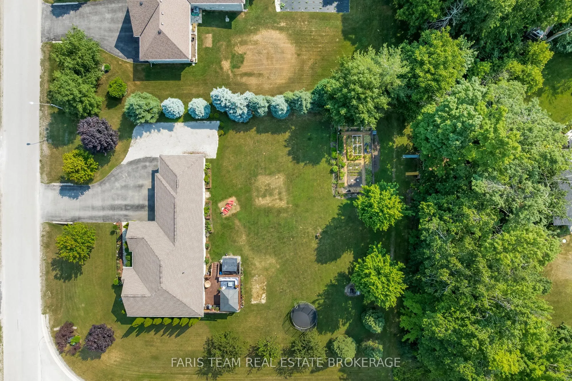 64 Red Oak Crescent