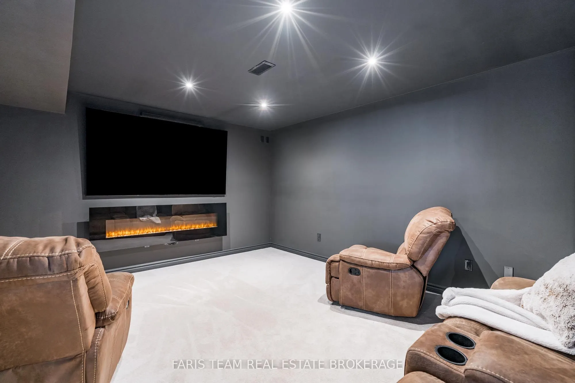 64 Red Oak Crescent