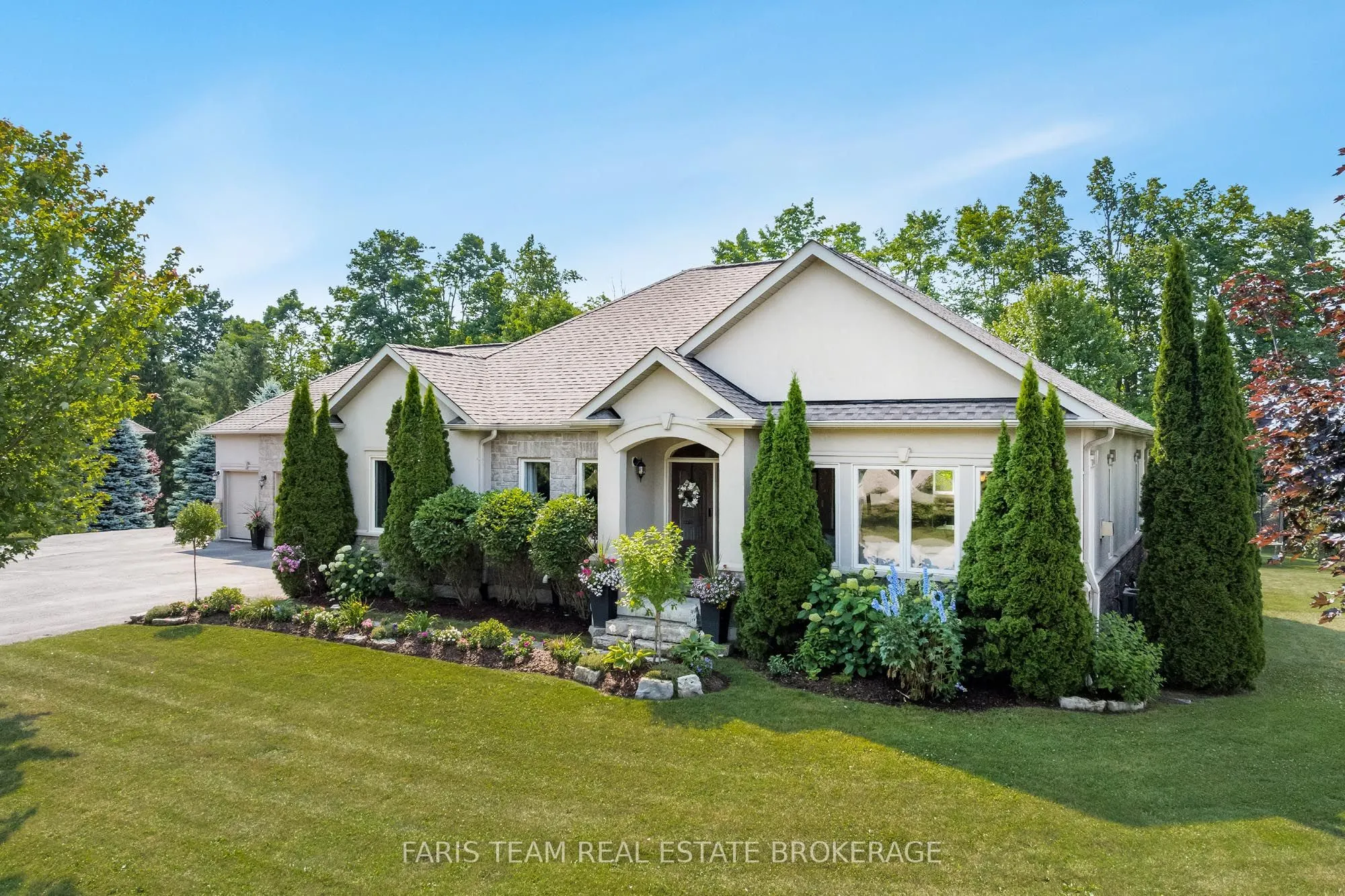 64 Red Oak Crescent