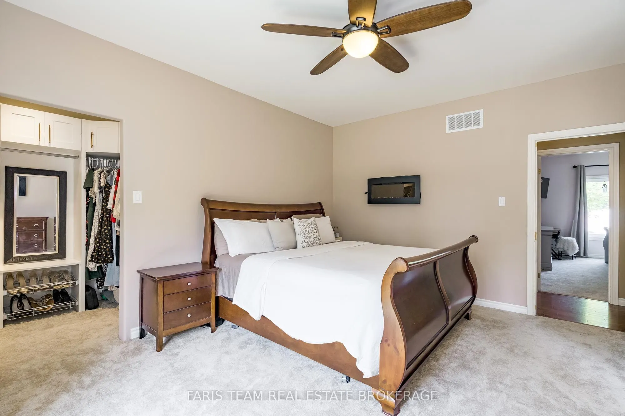 64 Red Oak Crescent