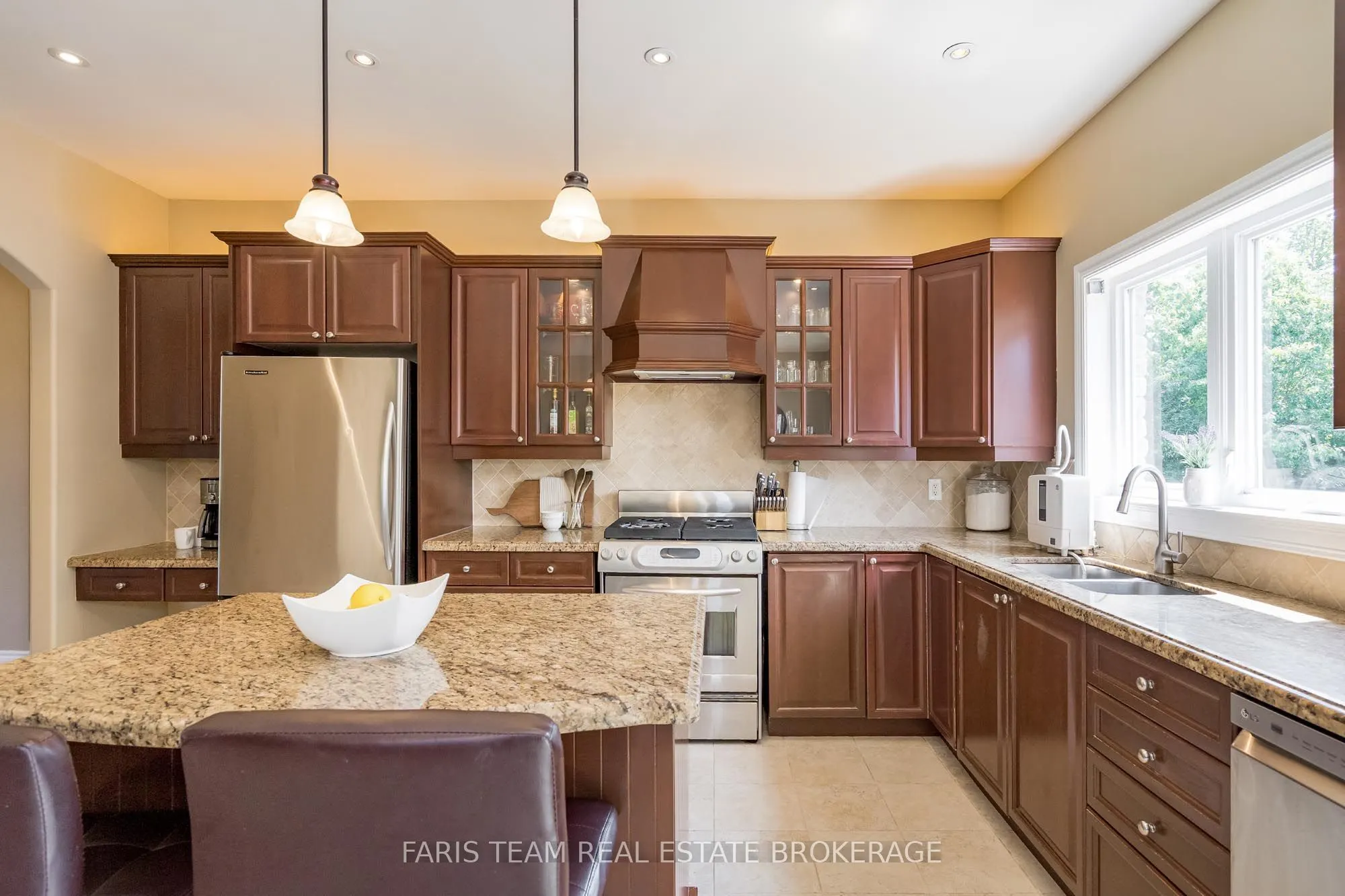 64 Red Oak Crescent