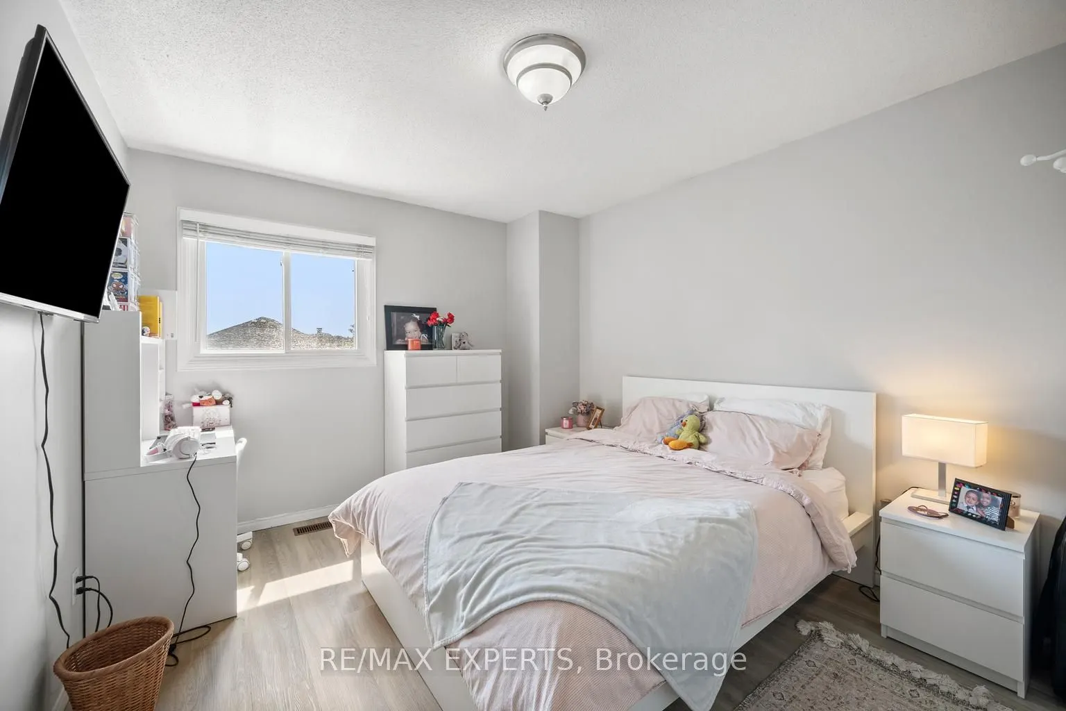 11 Penton Drive