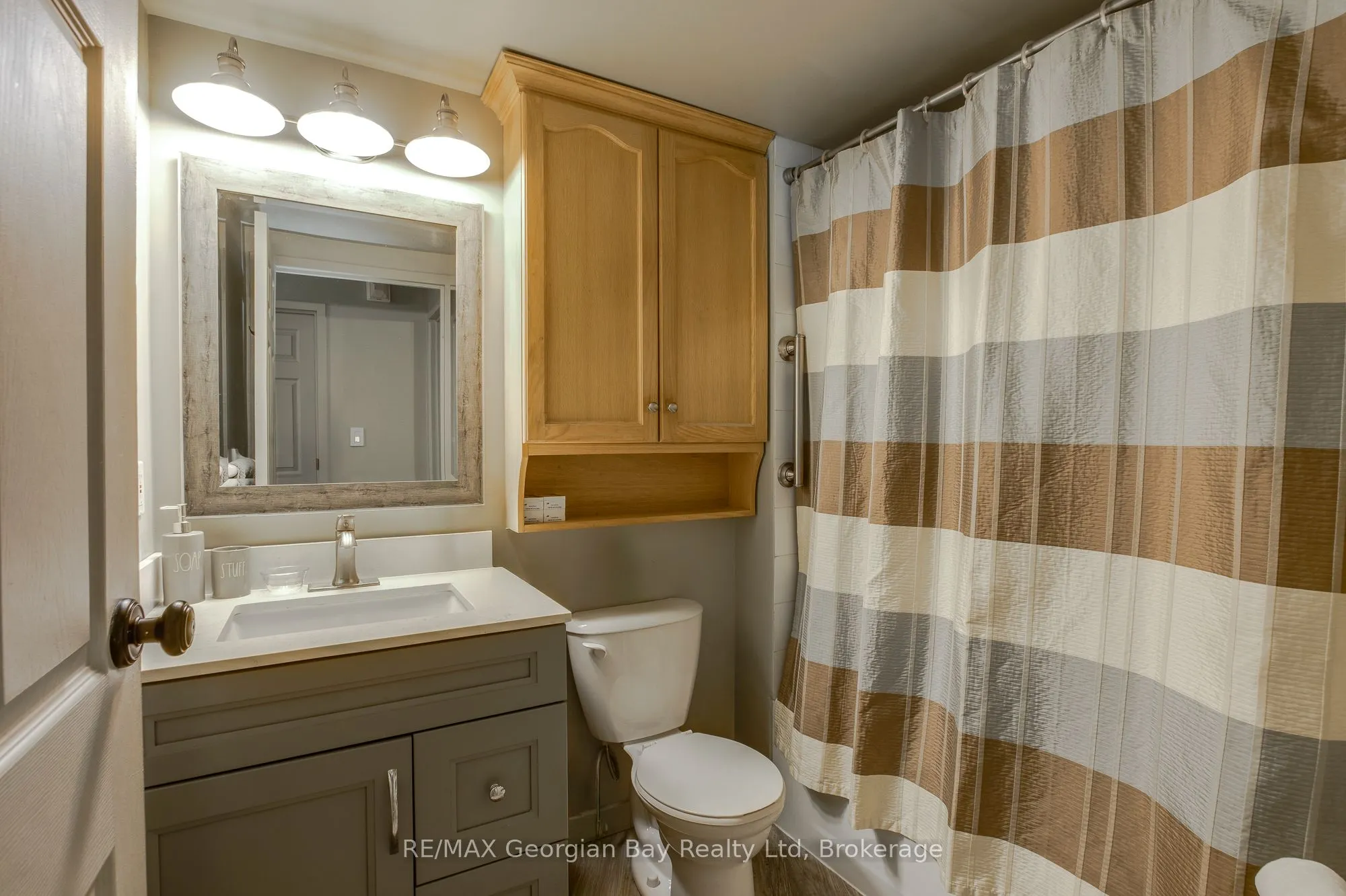 11 Beck Boulevard, #102