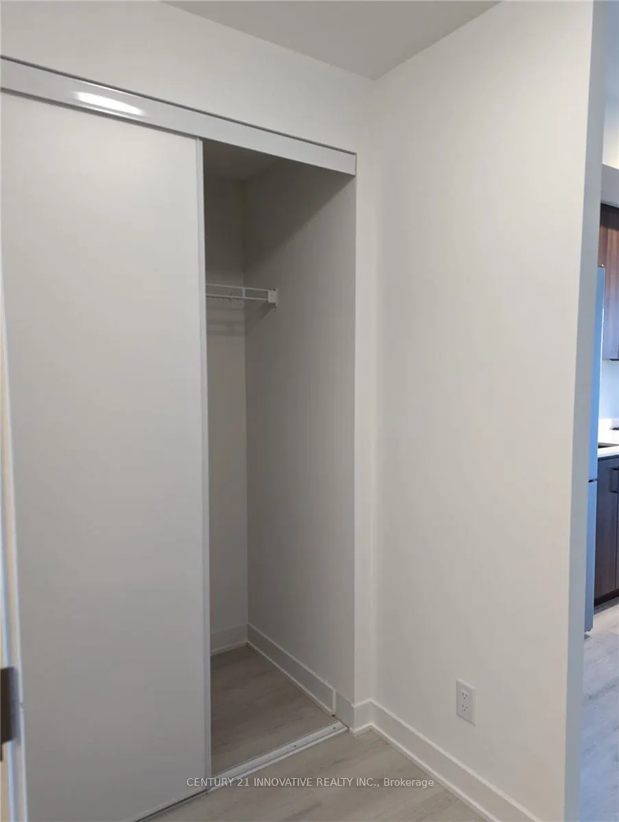 681 Yonge Street, #415