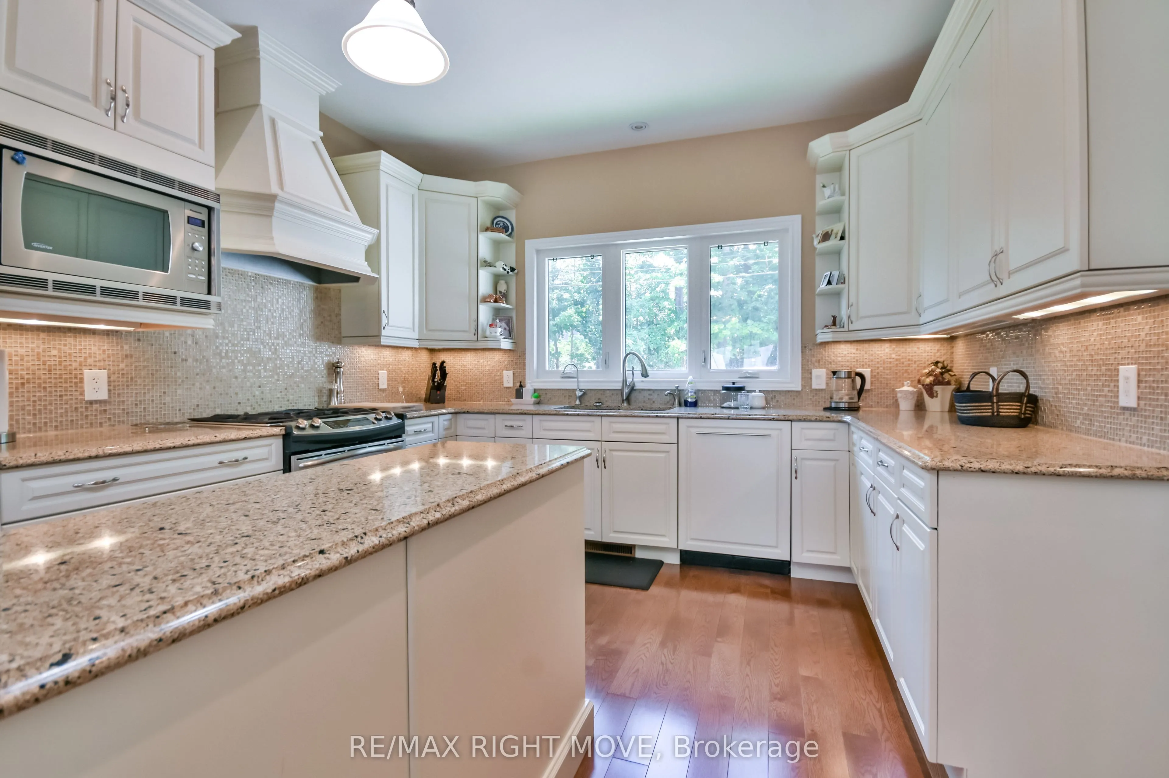 1756 Bay Park Road