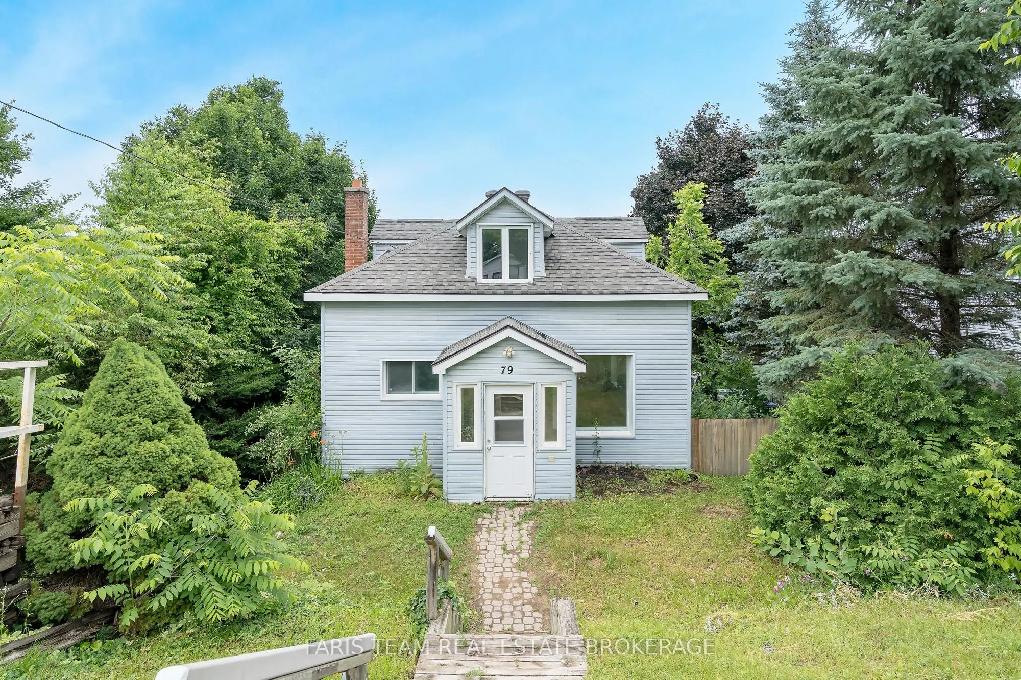 79 Poyntz Street