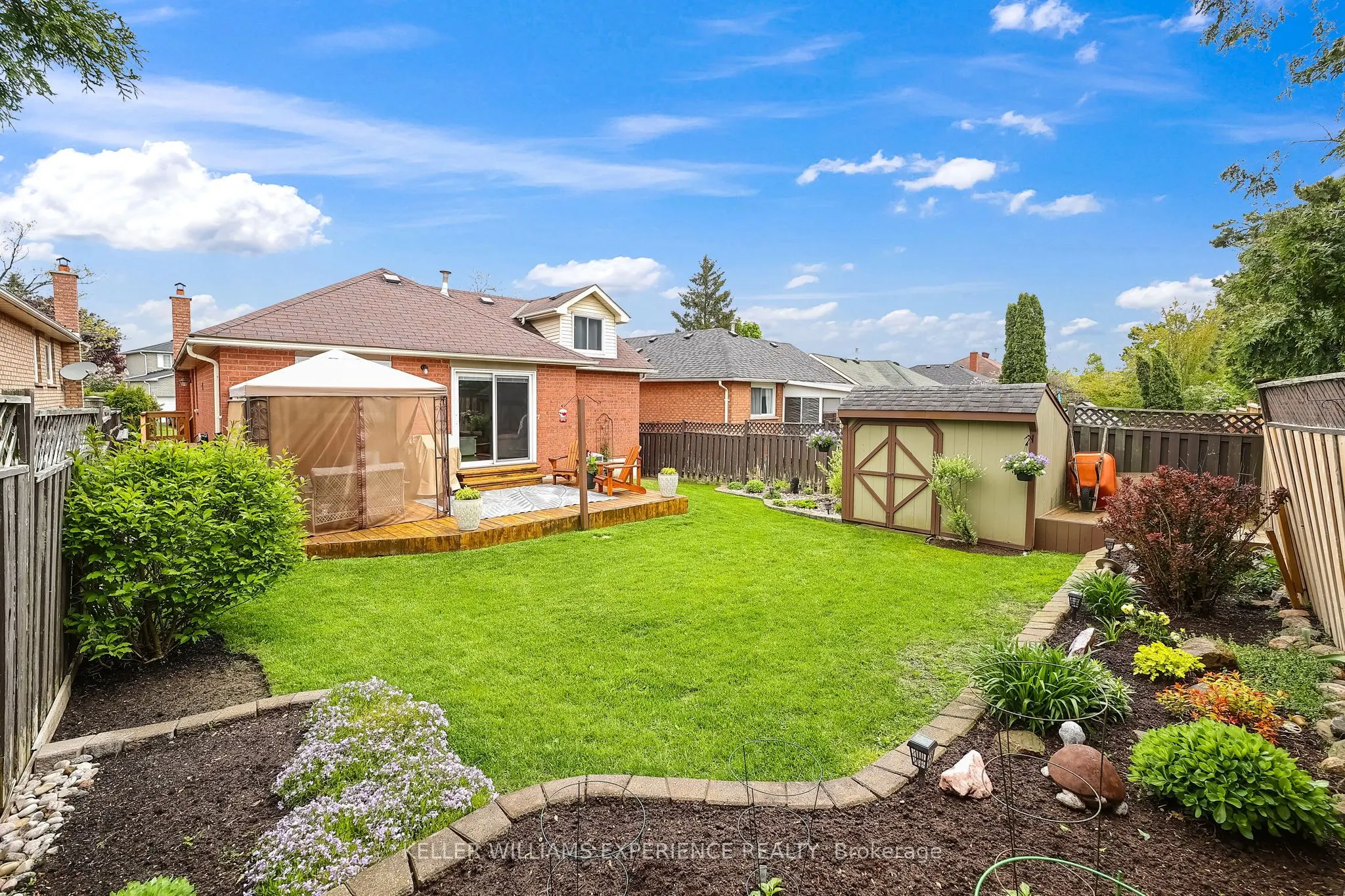 16 Balliston Road