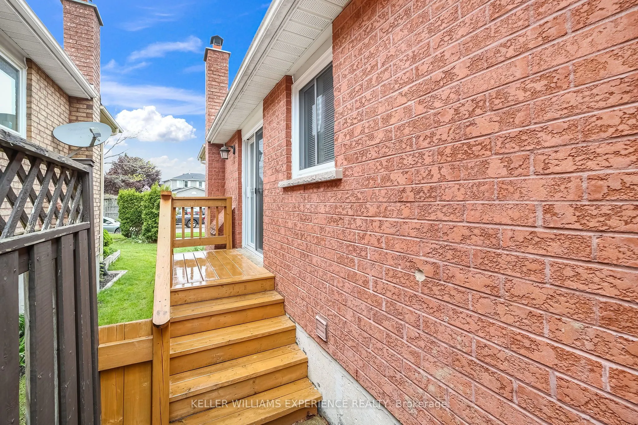 16 Balliston Road