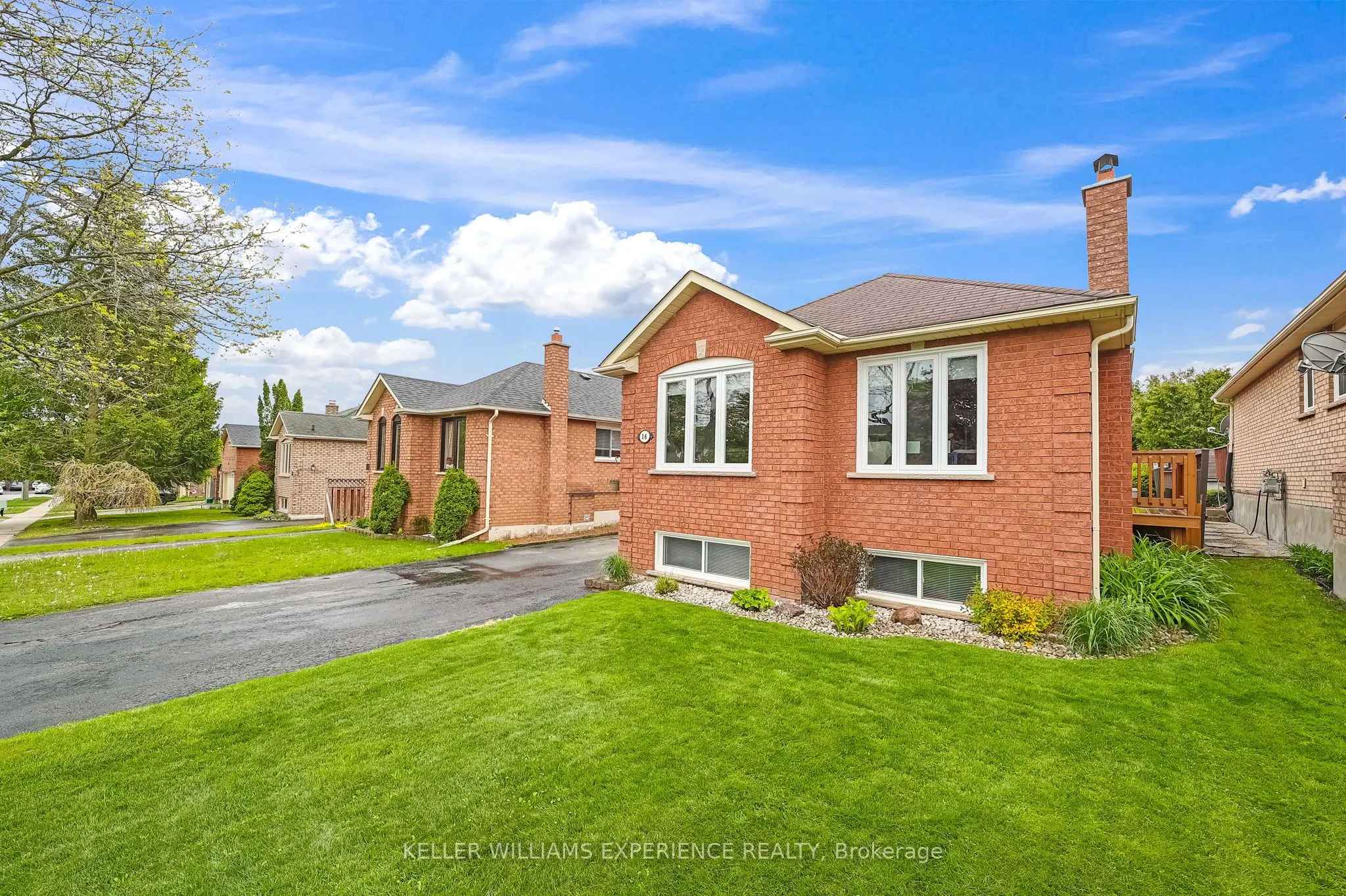 16 Balliston Road