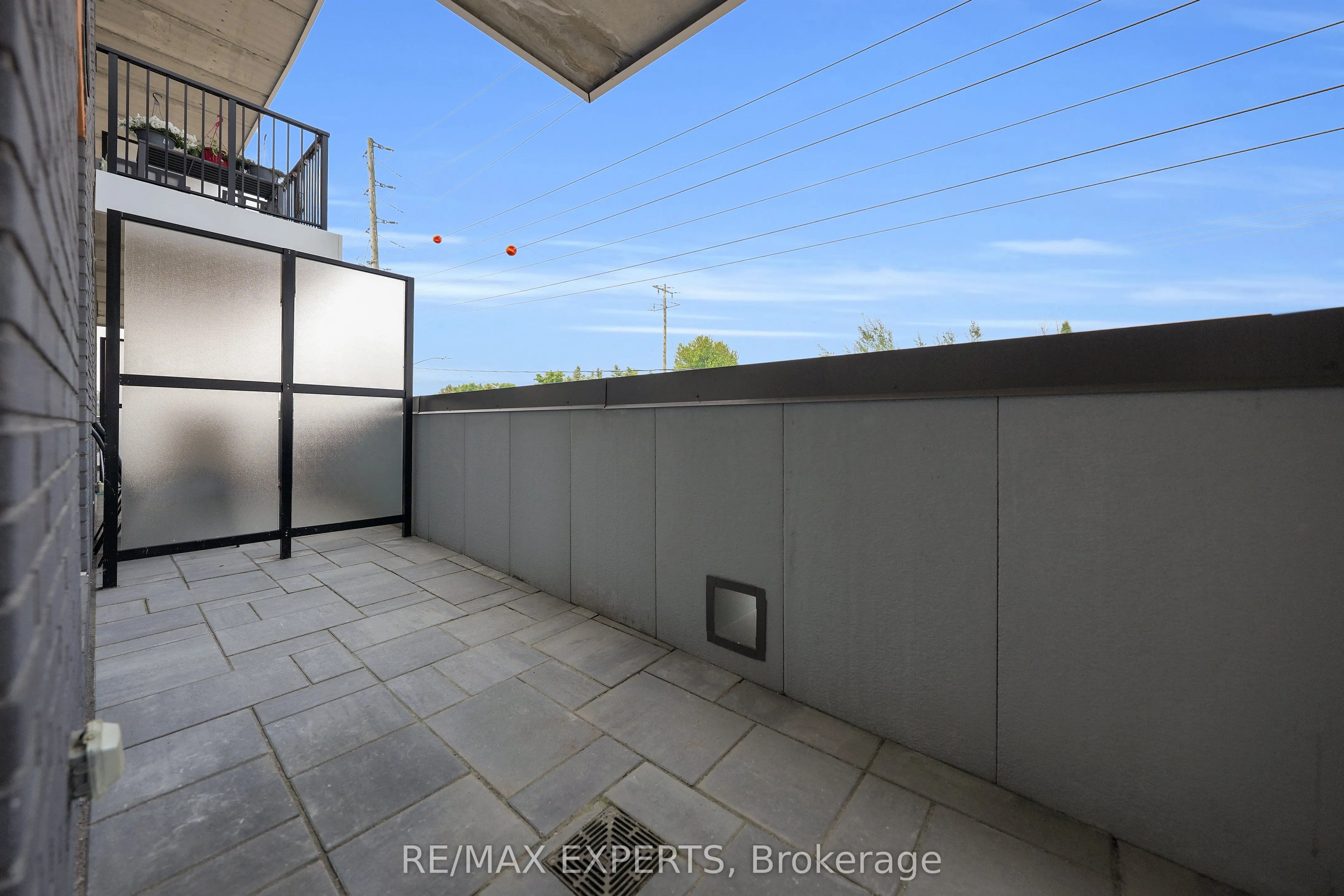 430 Essa Road, #209