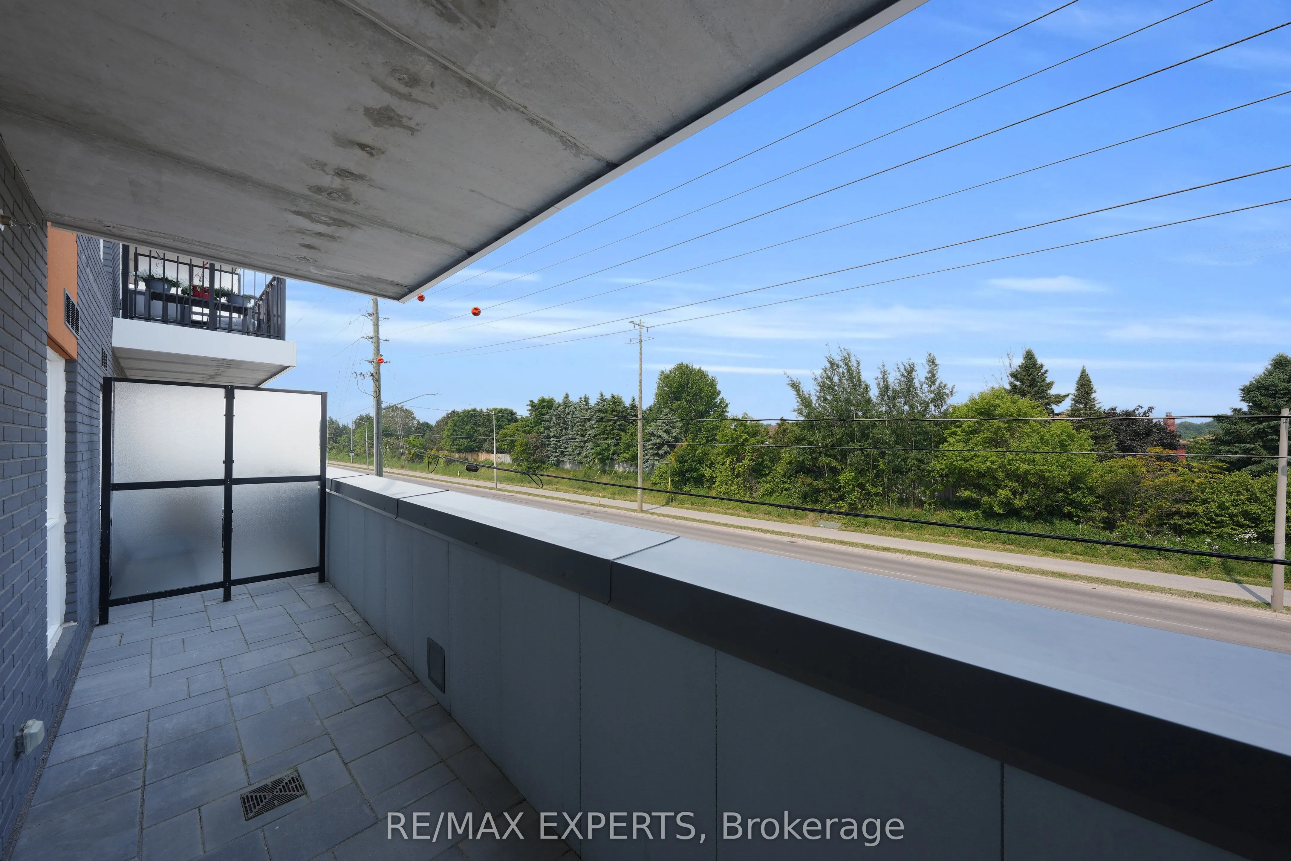 430 Essa Road, #209