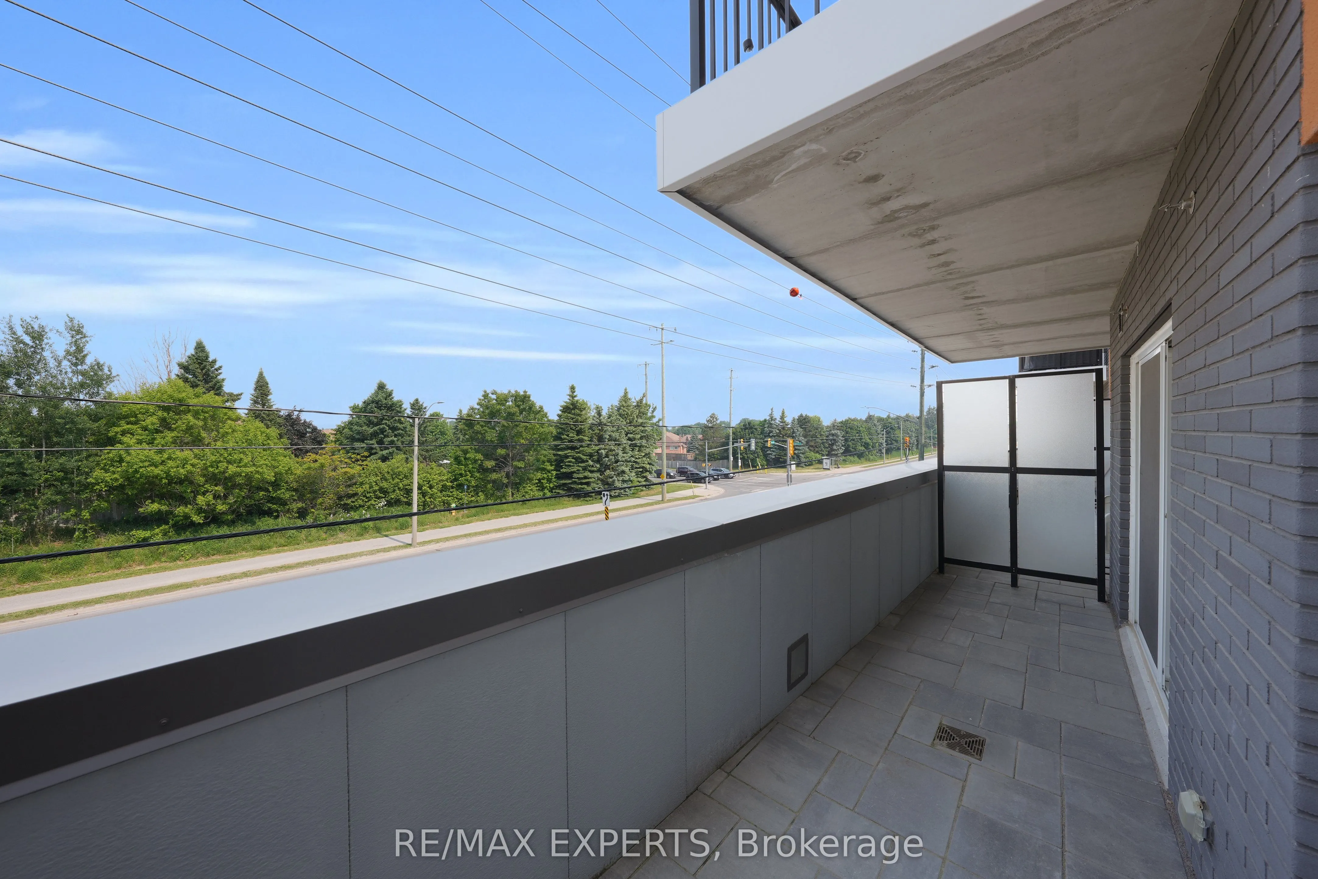 430 Essa Road, #209