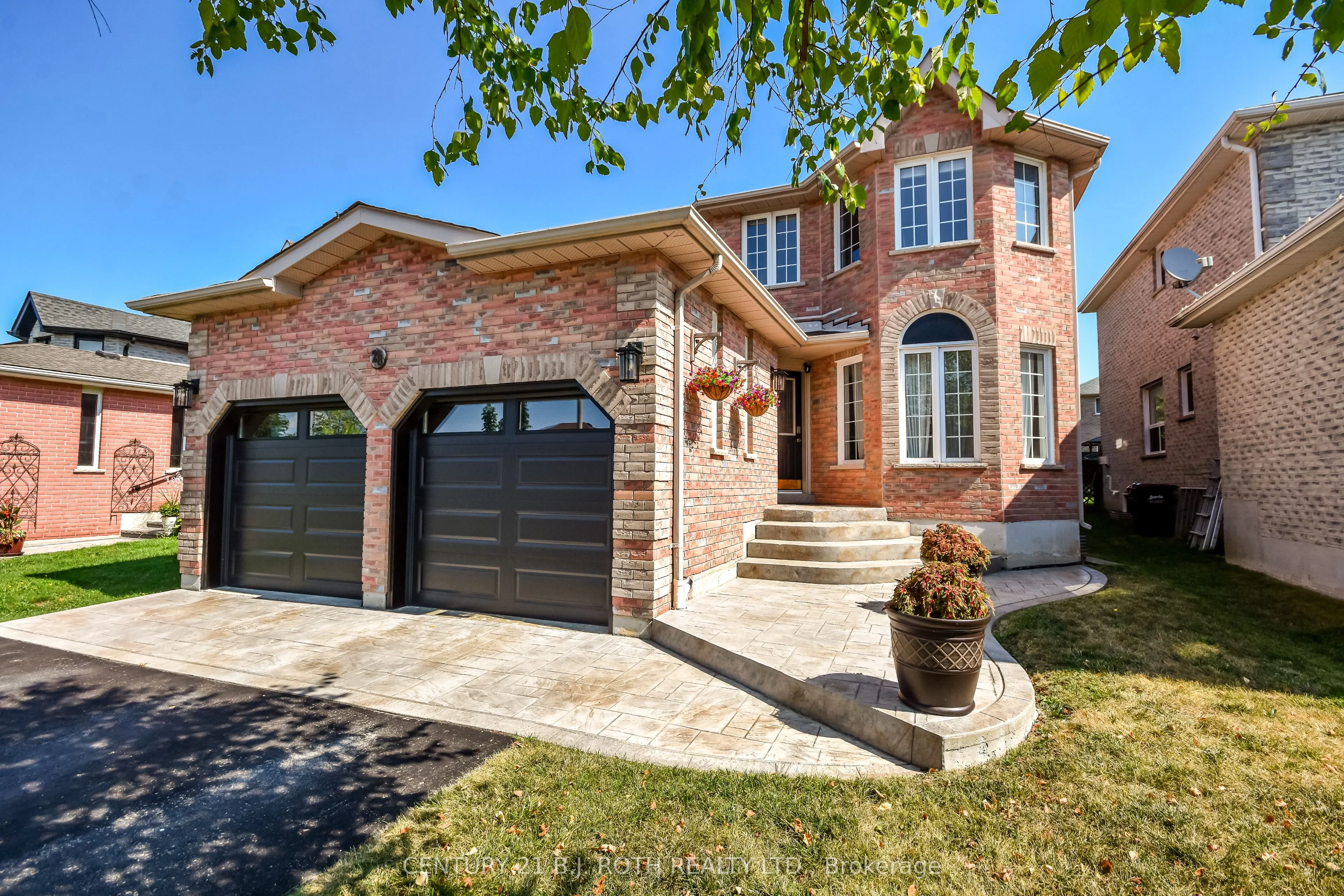 28 Shaina Court