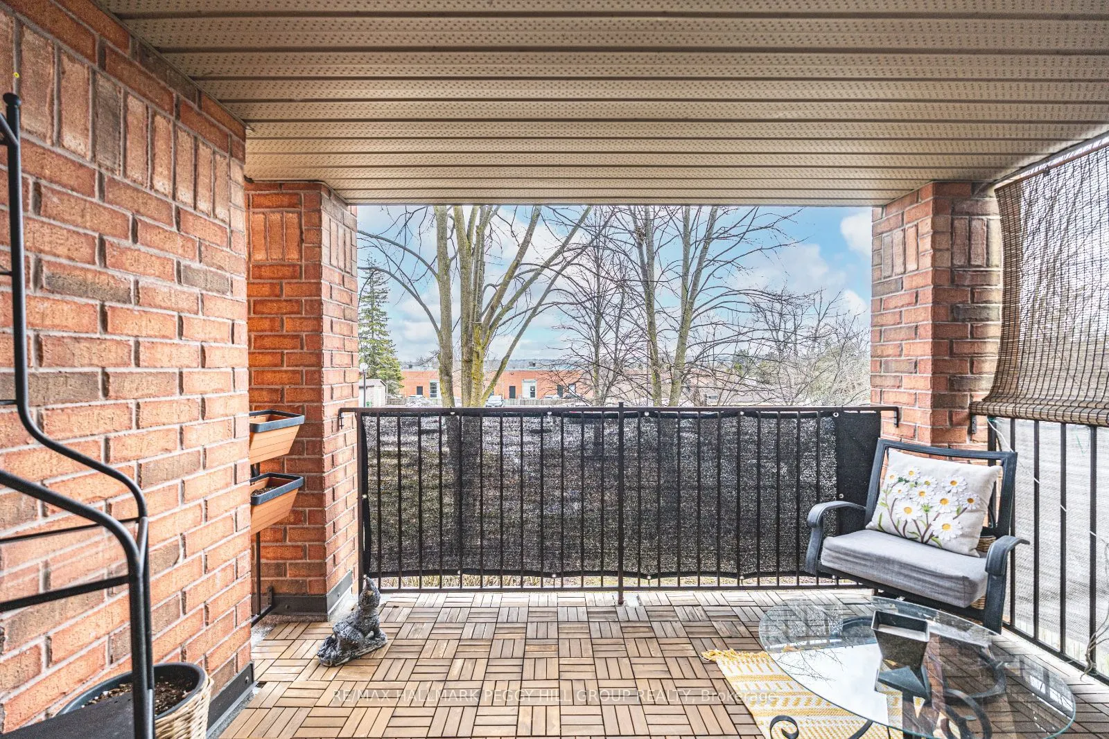 117 Edgehill Drive, #203