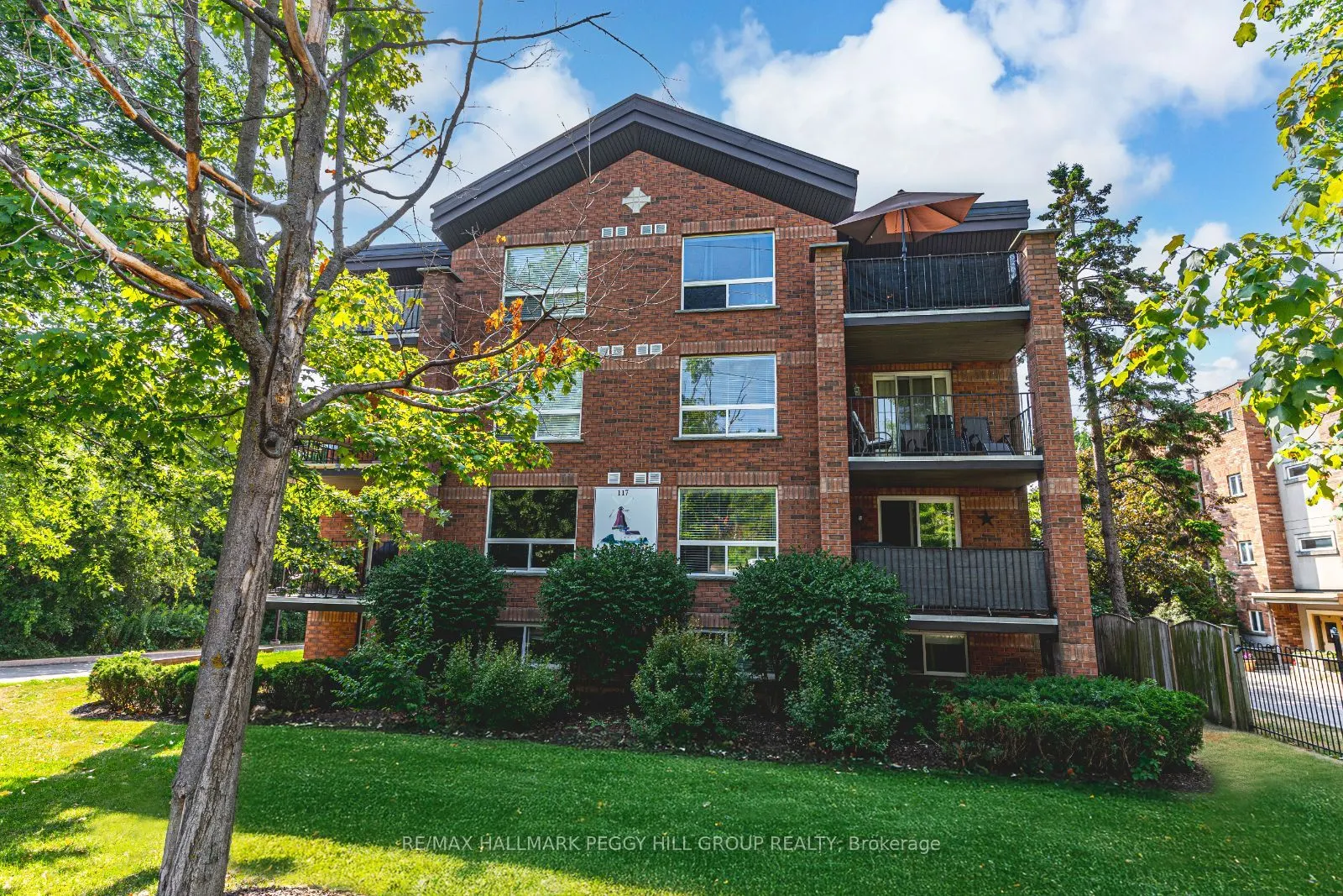 117 Edgehill Drive, #203