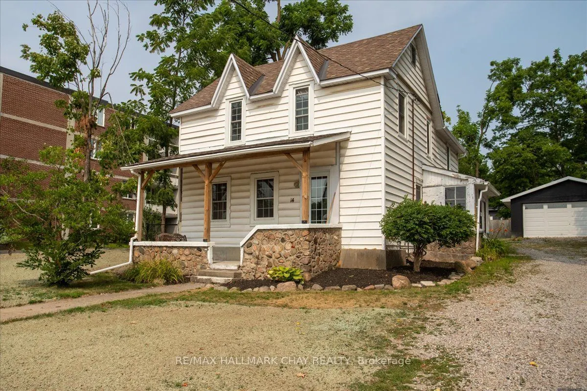 14 Grove Street E