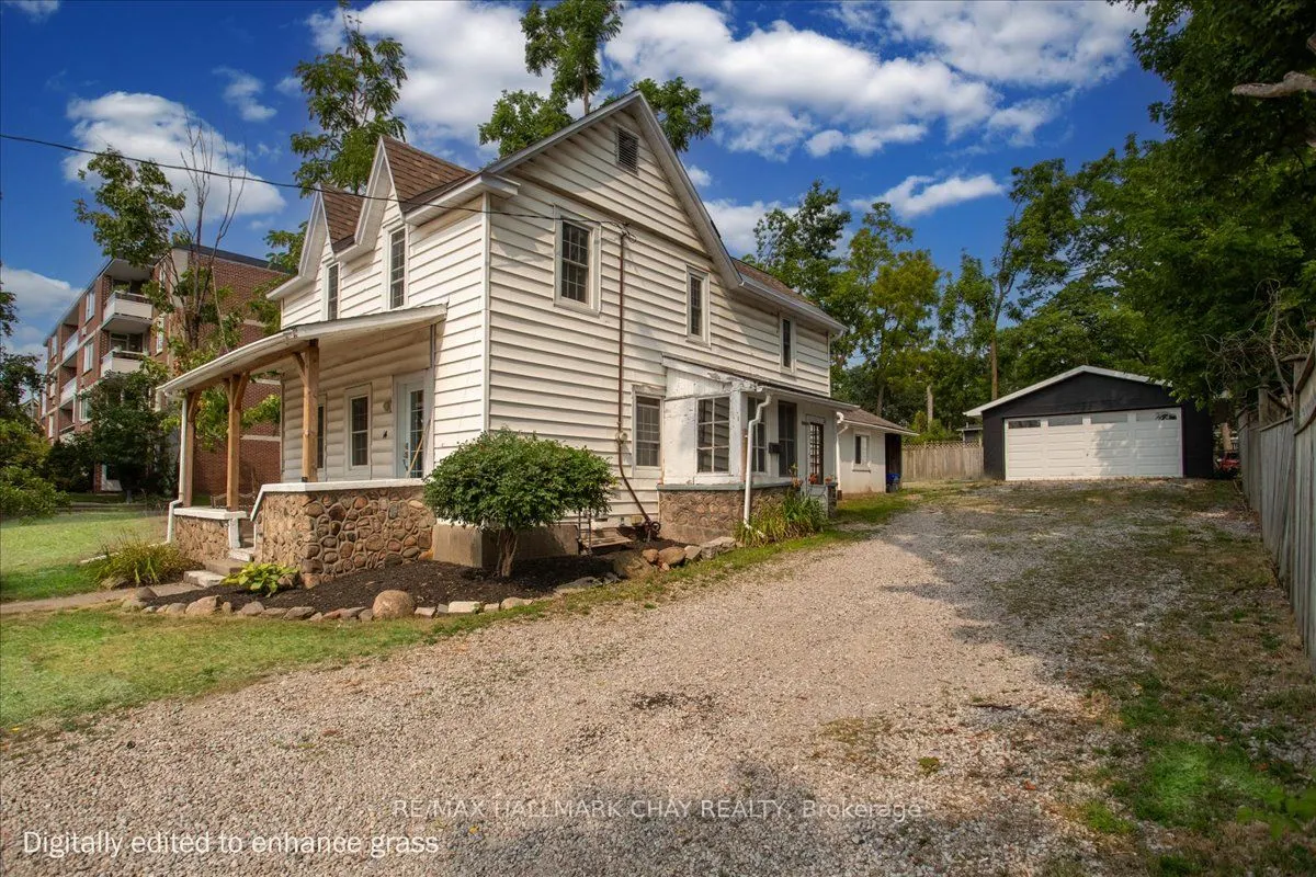 14 Grove Street E
